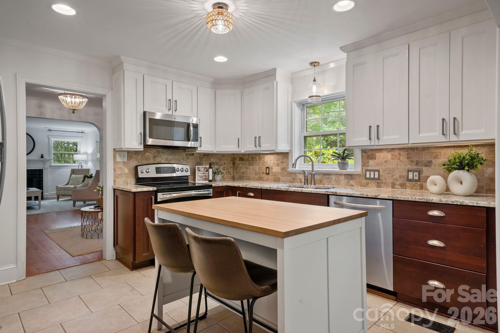 4218 Windemere Lane — Charlotte
