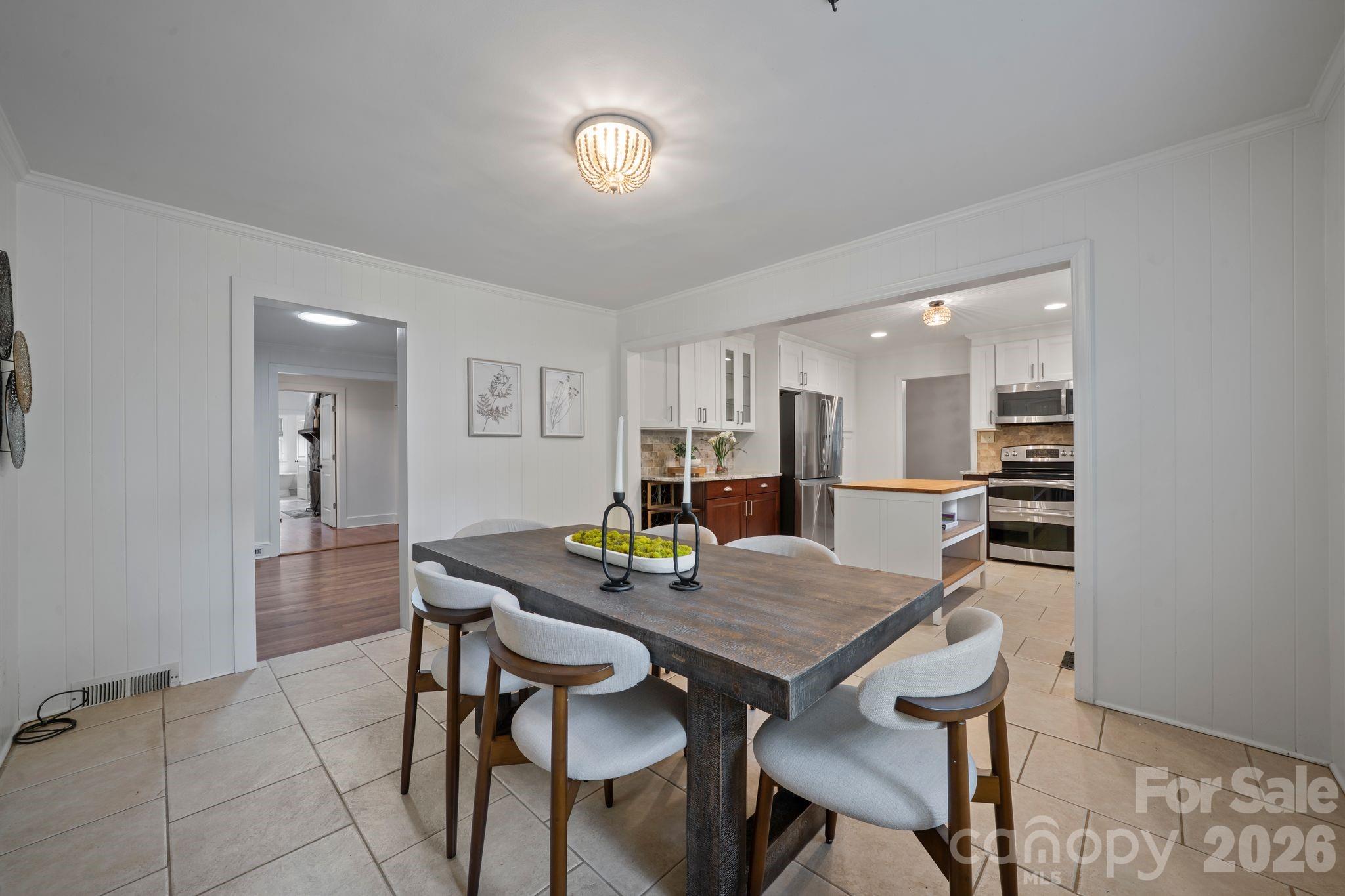 4218 Windemere Lane — Charlotte