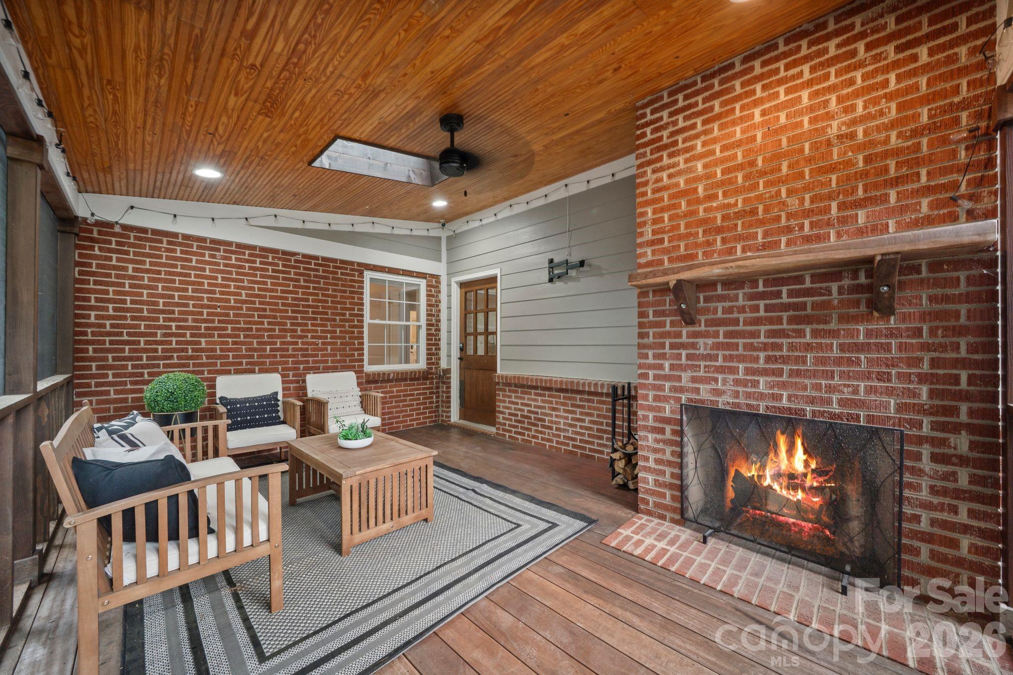 4218 Windemere Lane — Charlotte