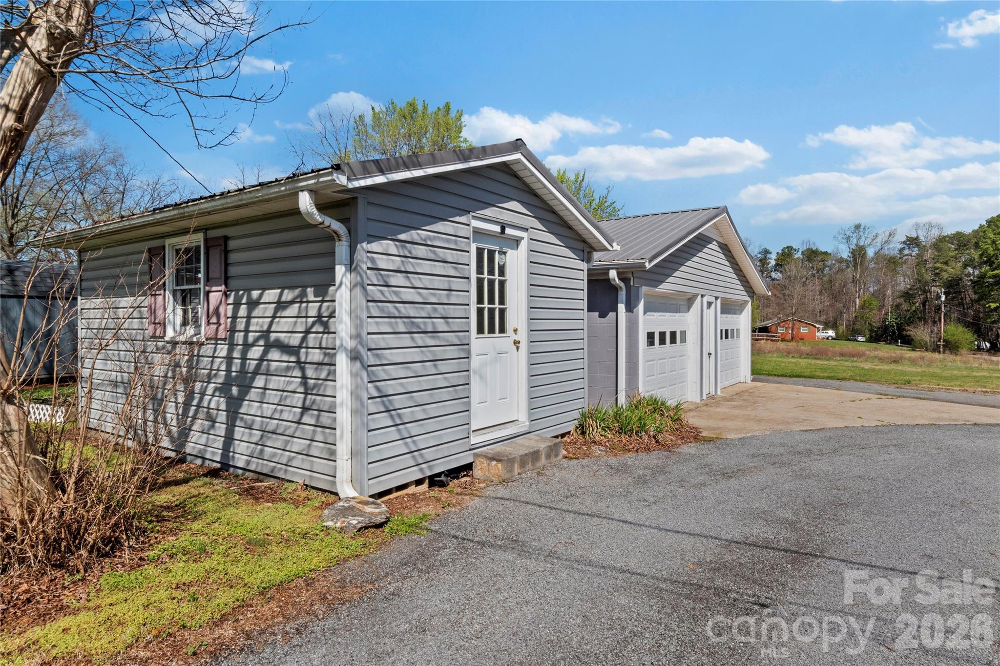 613 Nc 67 Highway — Boonville