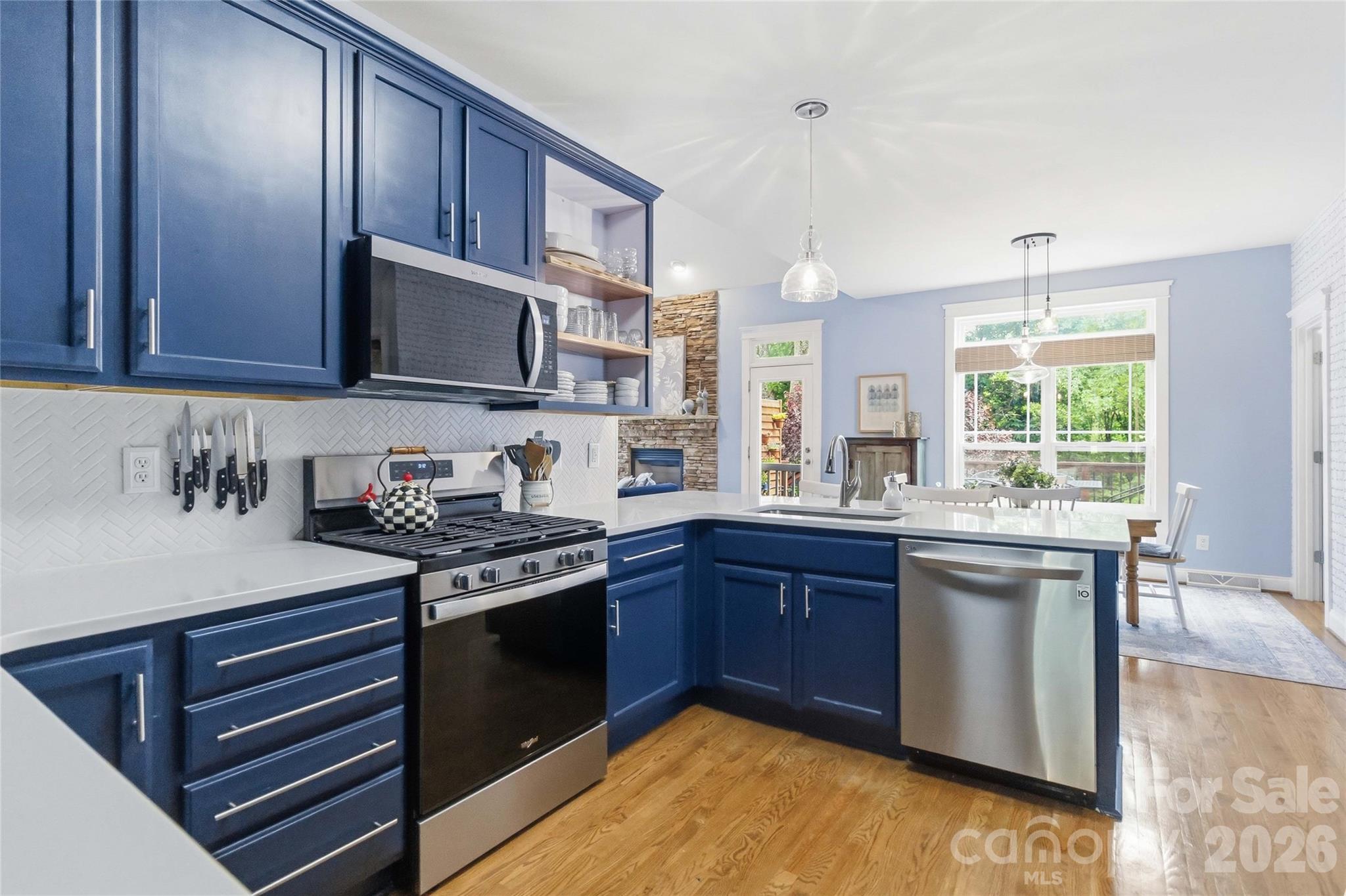 10719 Waycross Drive — Huntersville