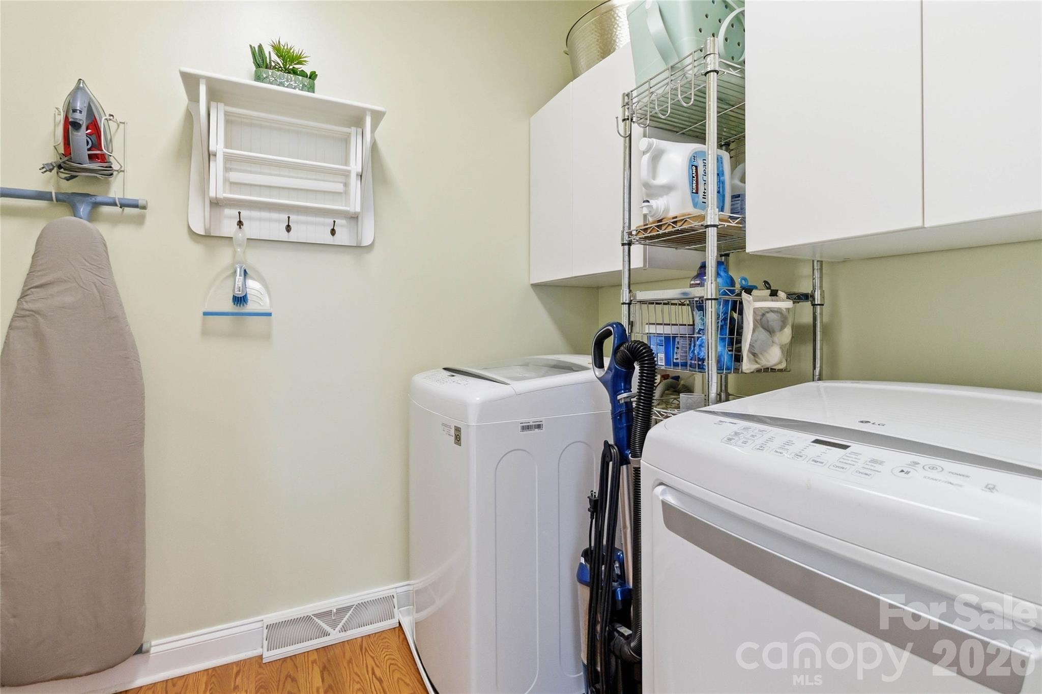 10719 Waycross Drive — Huntersville