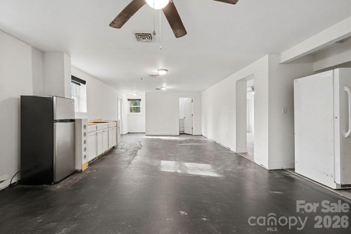1548 Westbrook Circle — Gastonia