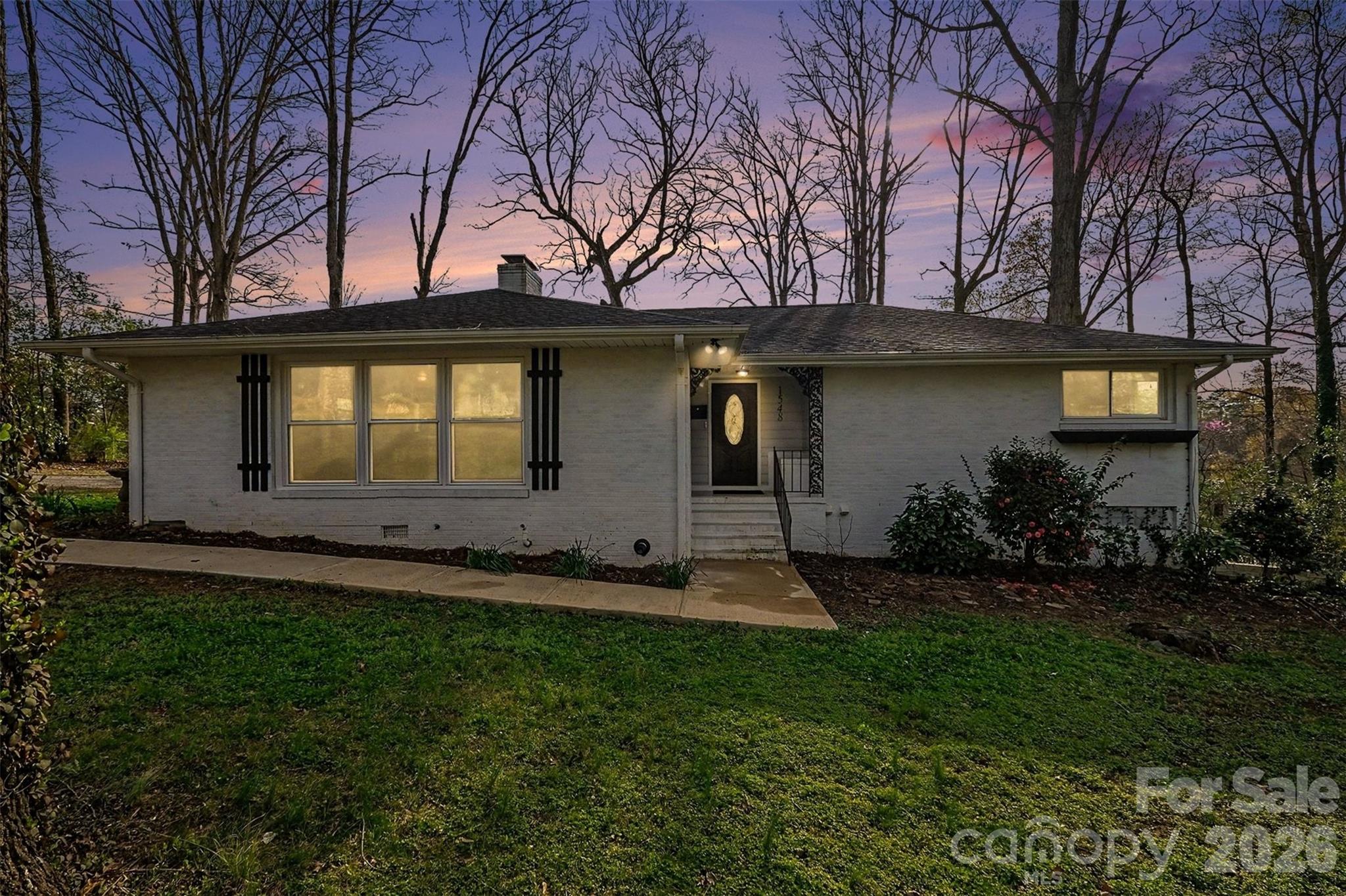 1548 Westbrook Circle — Gastonia