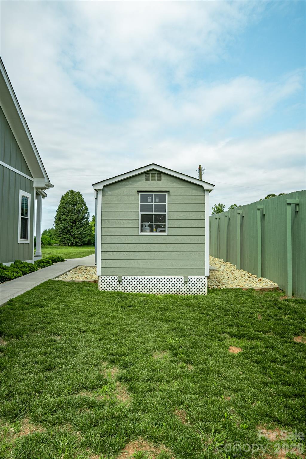278 Right Prong Road — Ellenboro