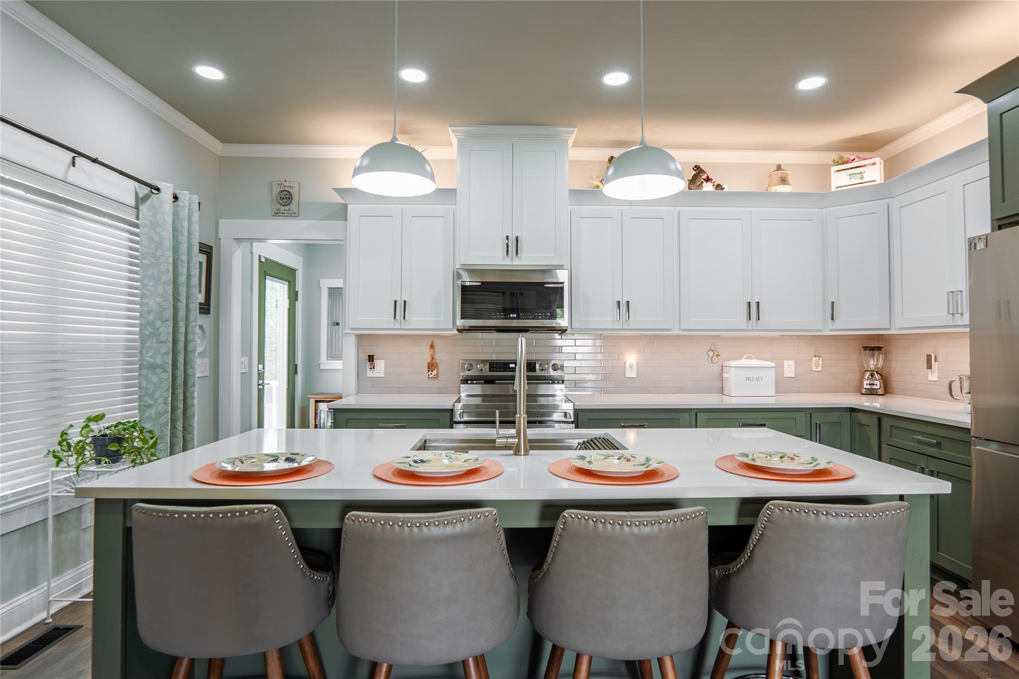 278 Right Prong Road — Ellenboro