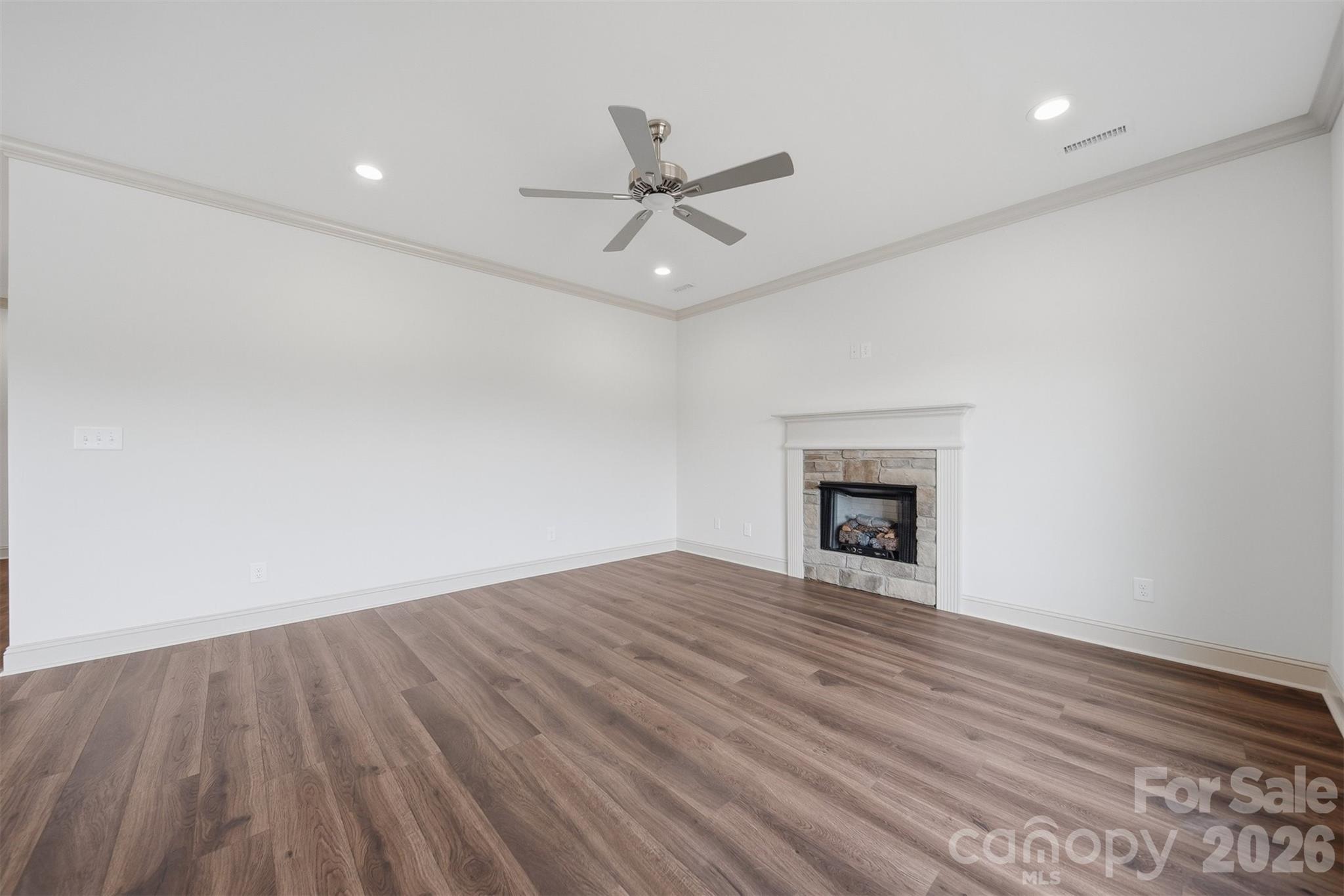 4957 Southview Drive — Hickory