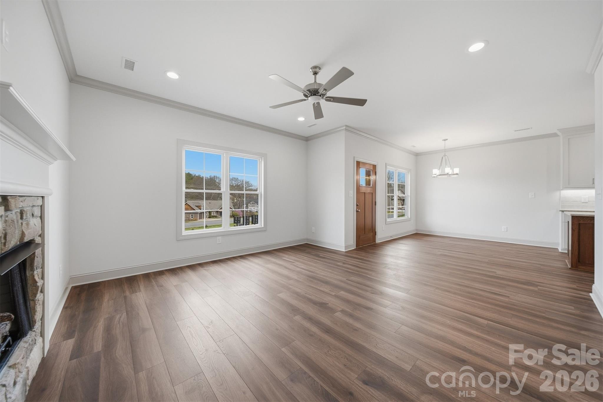 4957 Southview Drive — Hickory