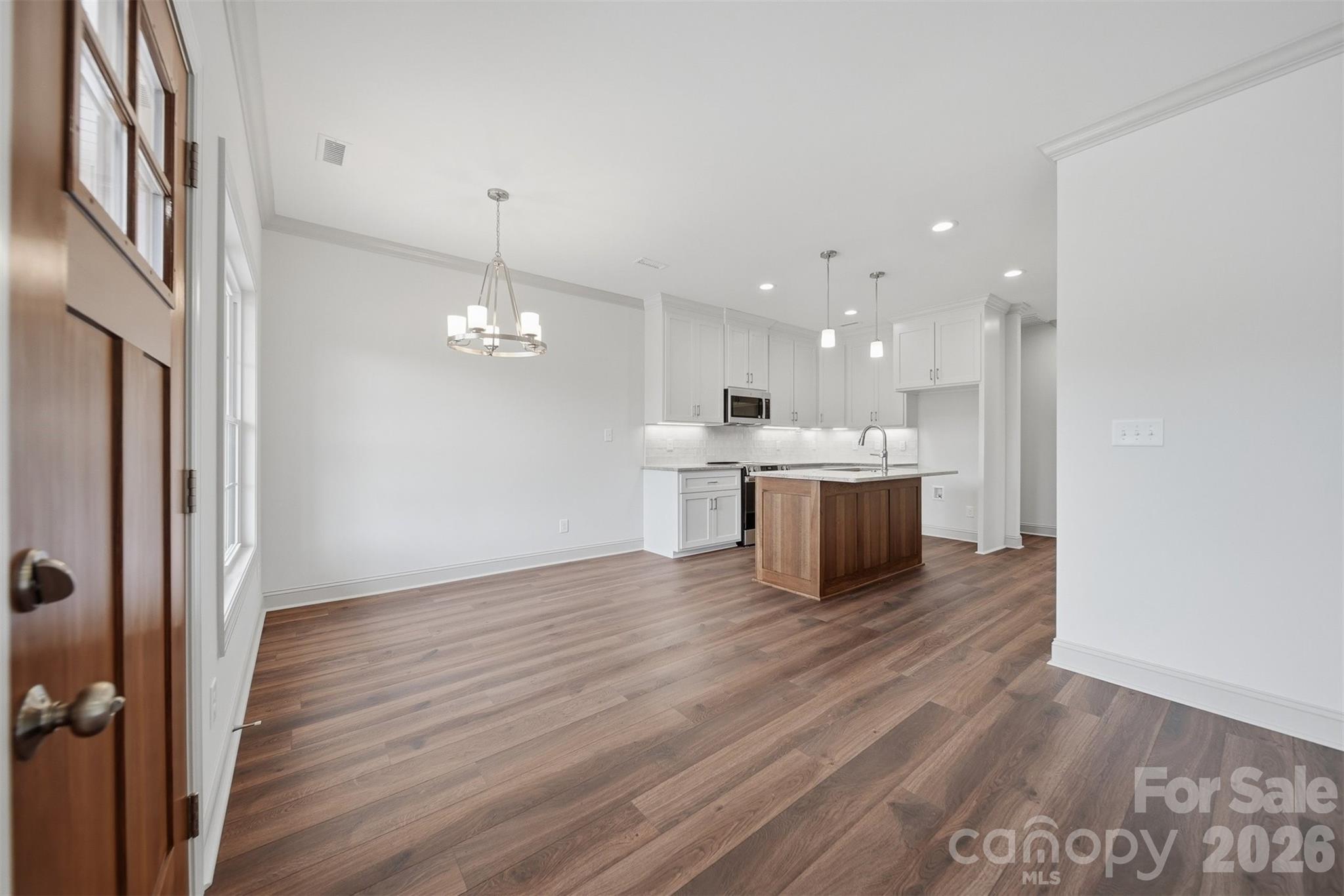 4957 Southview Drive — Hickory