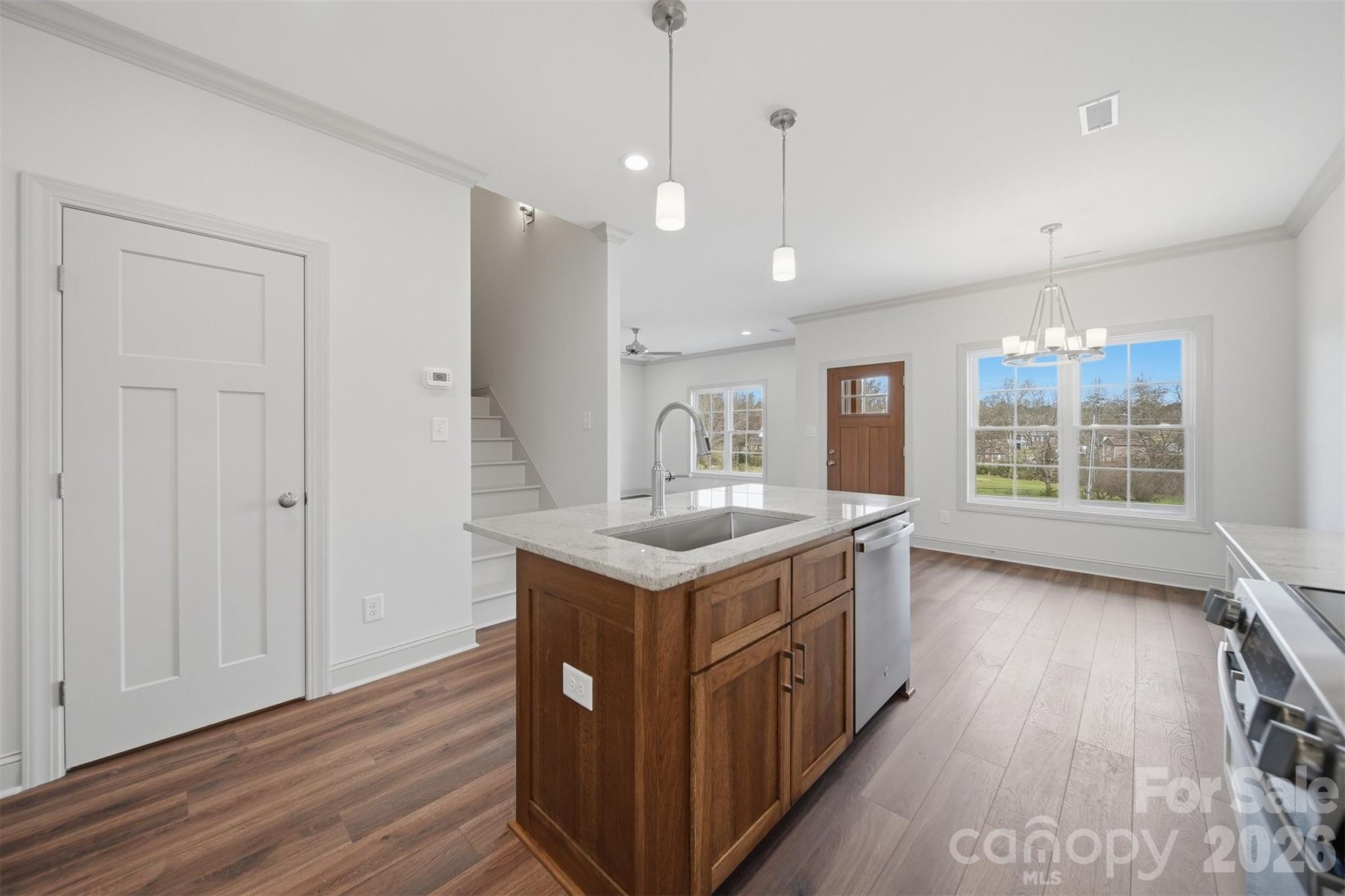 4957 Southview Drive — Hickory