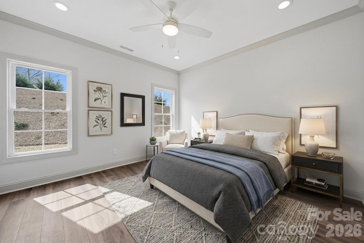 4957 Southview Drive — Hickory
