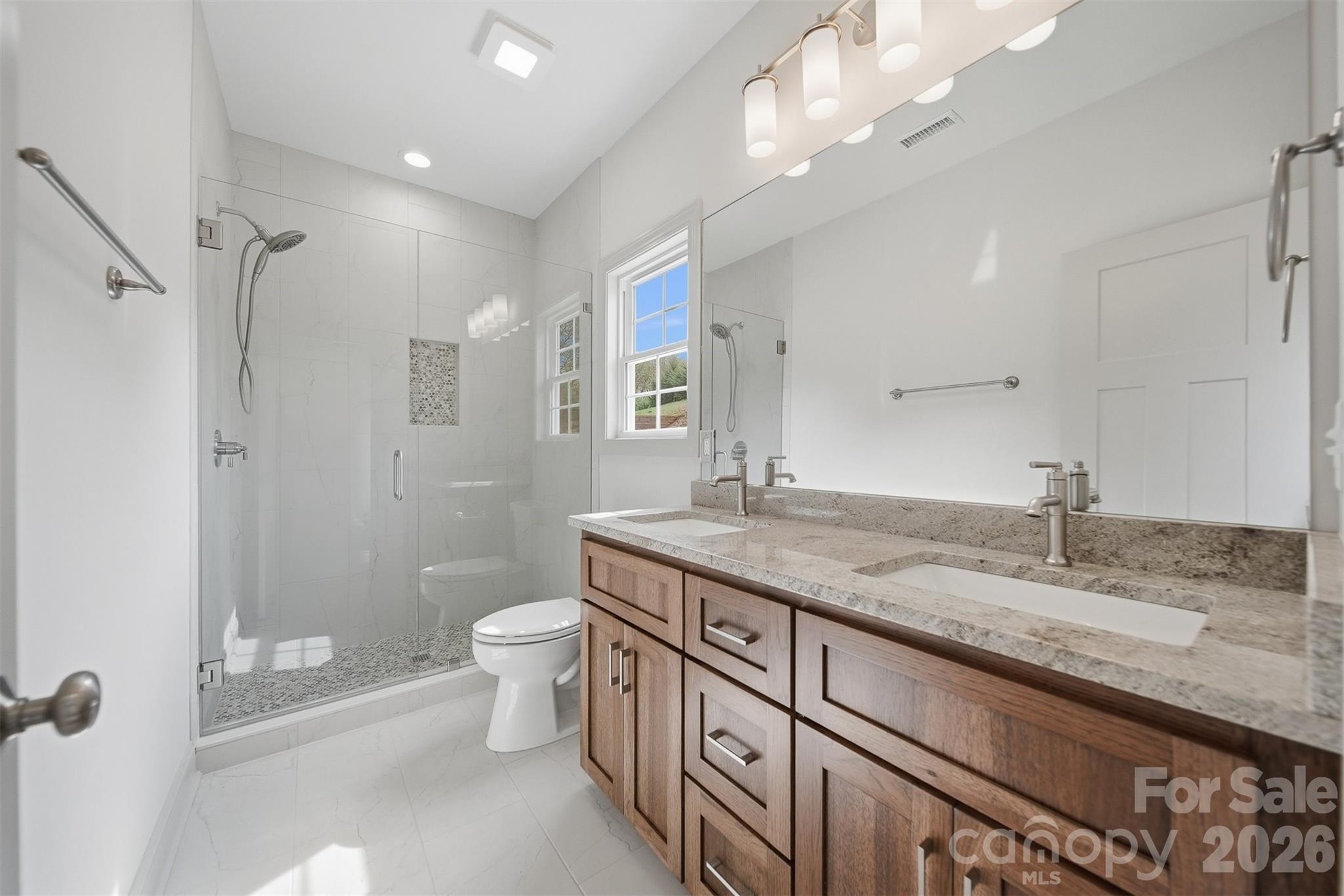 4957 Southview Drive — Hickory