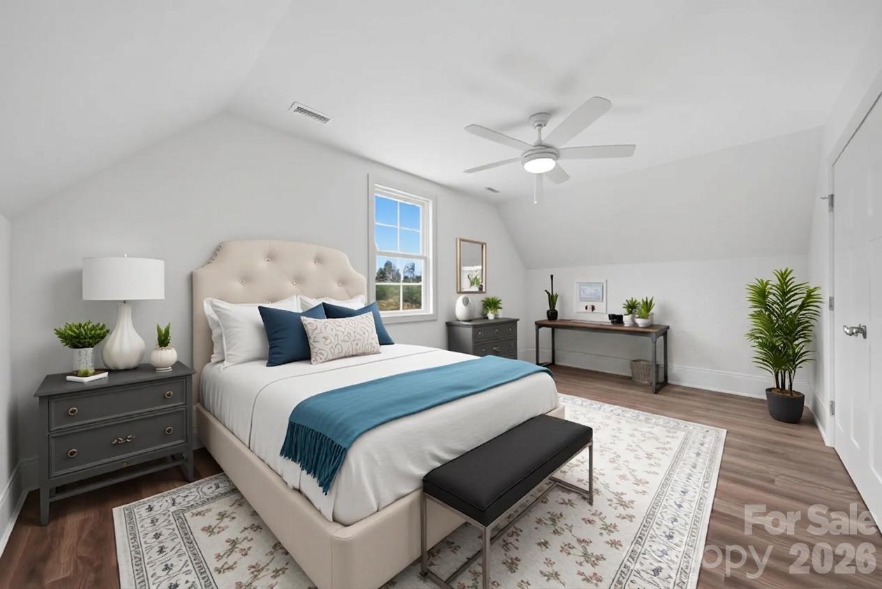 4957 Southview Drive — Hickory