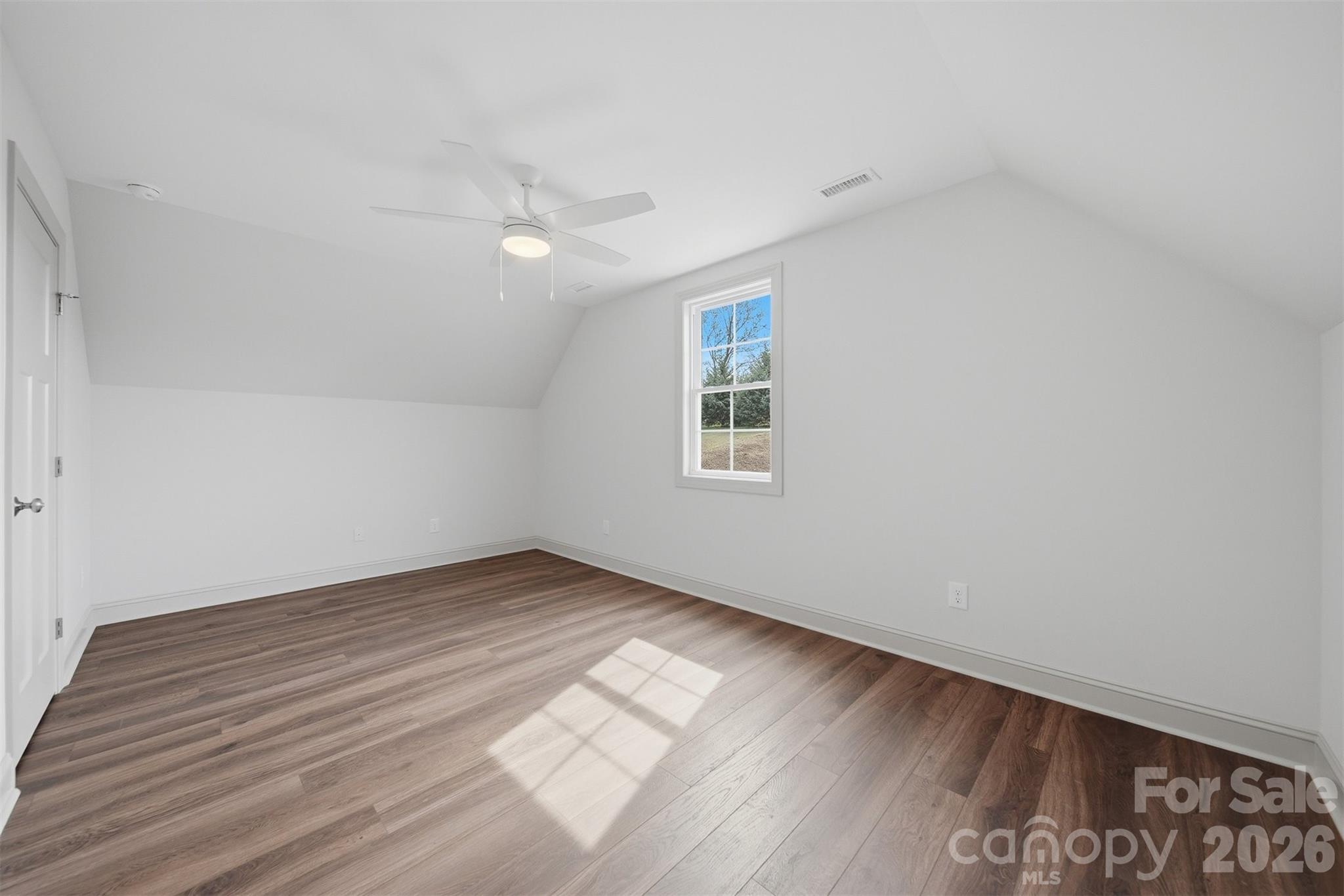 4957 Southview Drive — Hickory