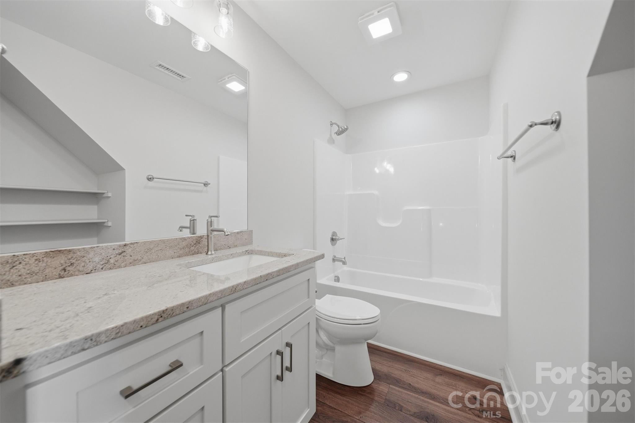 4957 Southview Drive — Hickory