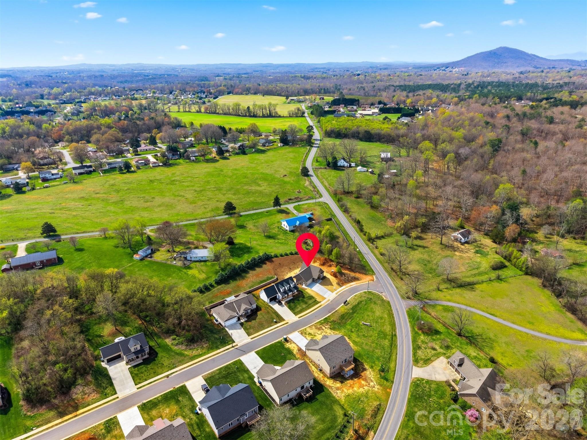 4957 Southview Drive — Hickory