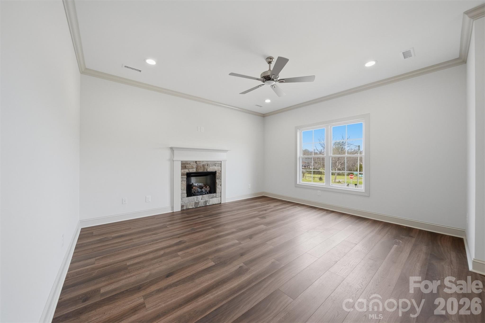4957 Southview Drive — Hickory