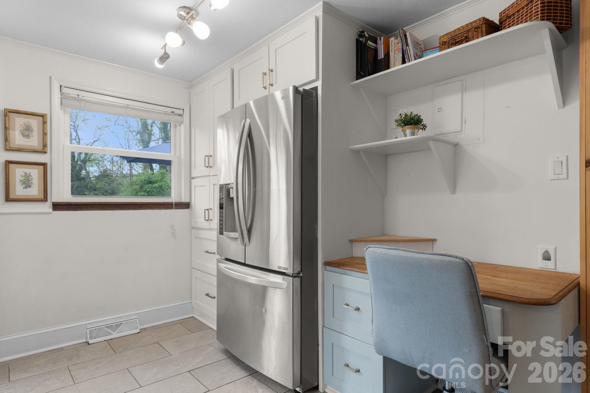 95 18th Avenue NW — Hickory