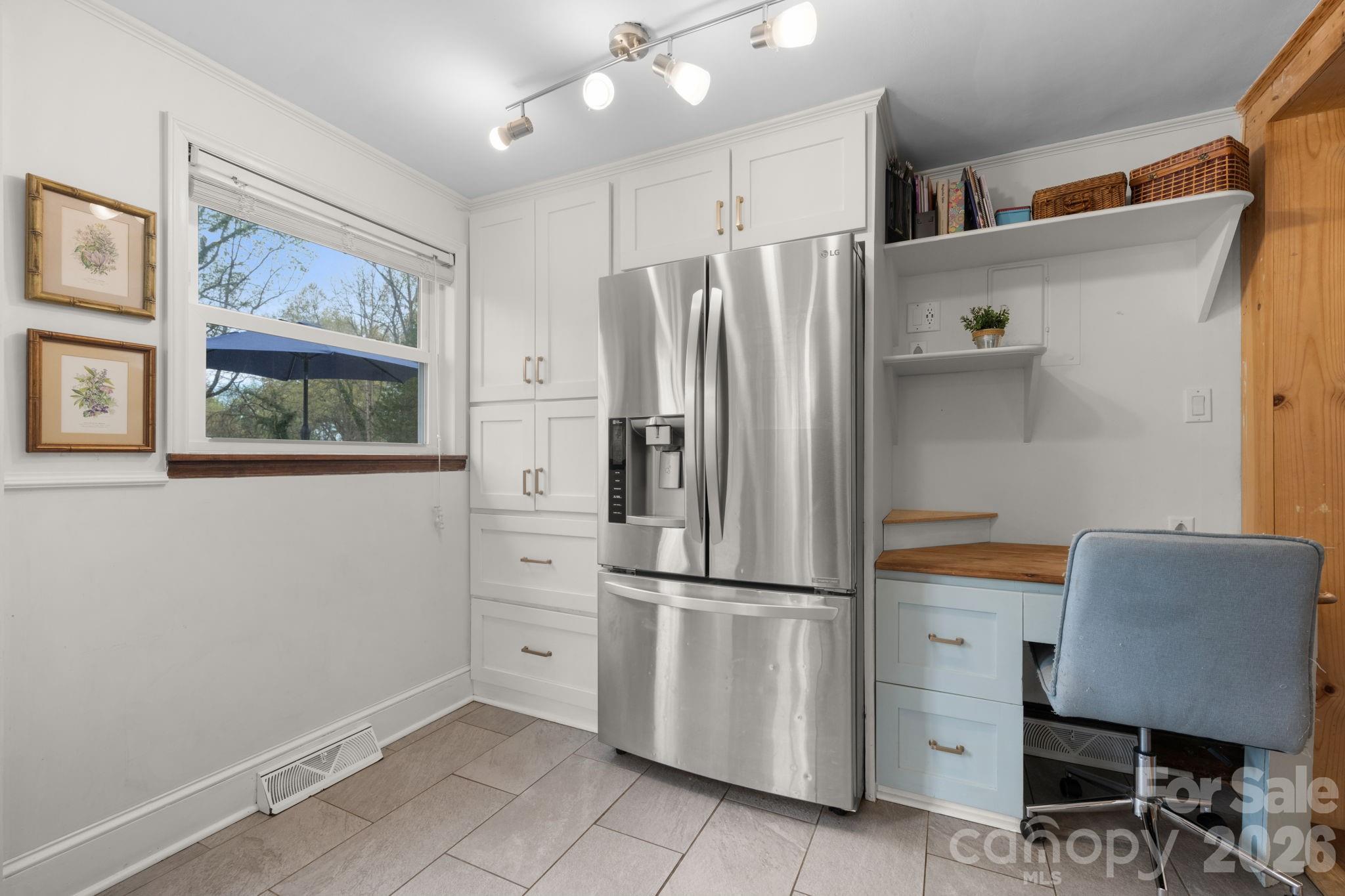 95 18th Avenue NW — Hickory