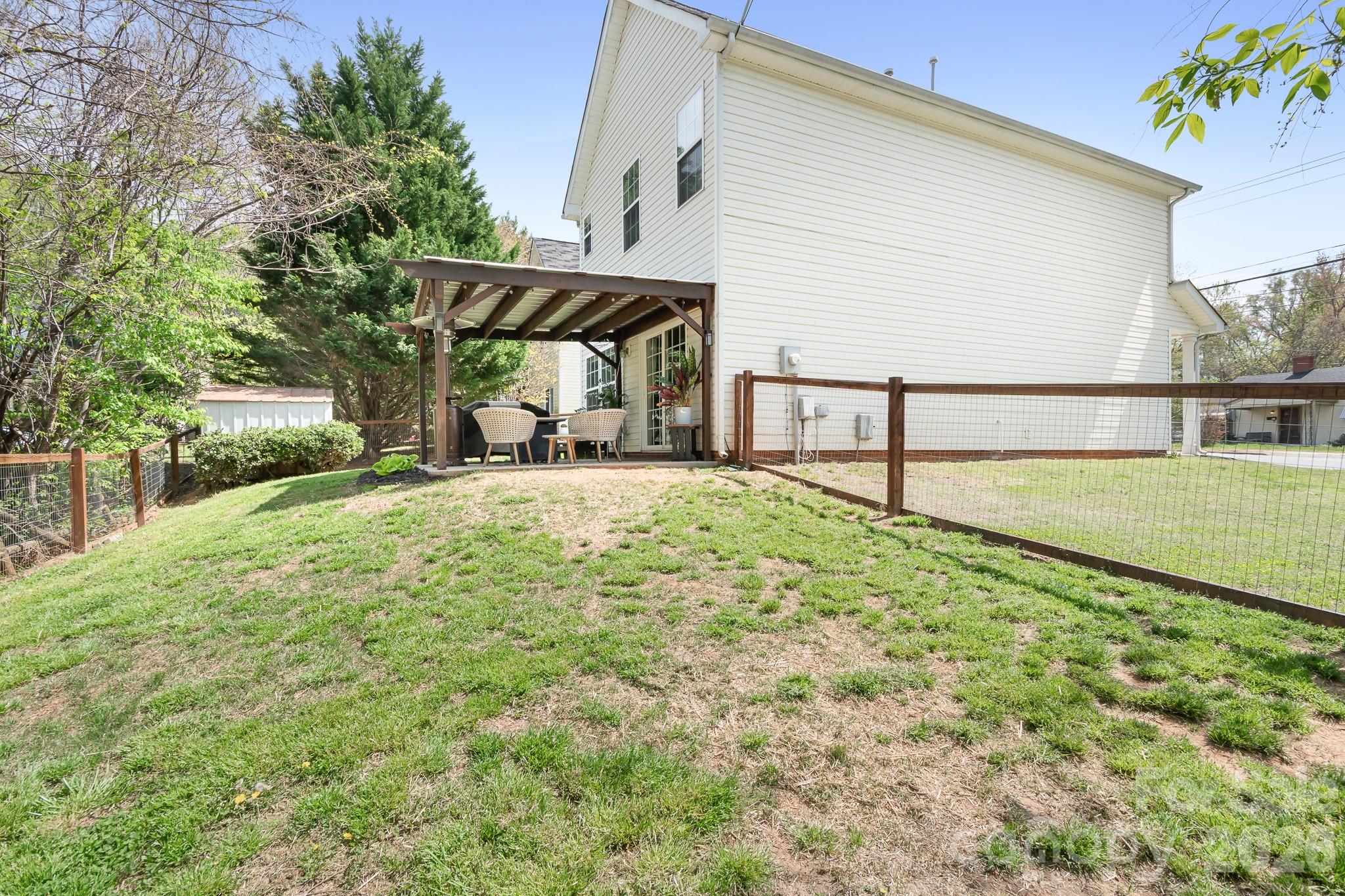 520 E Iredell Avenue — Mooresville