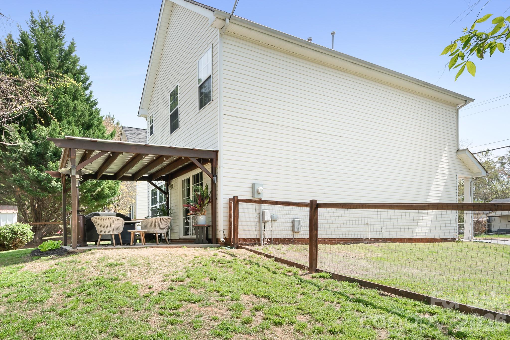 520 E Iredell Avenue — Mooresville