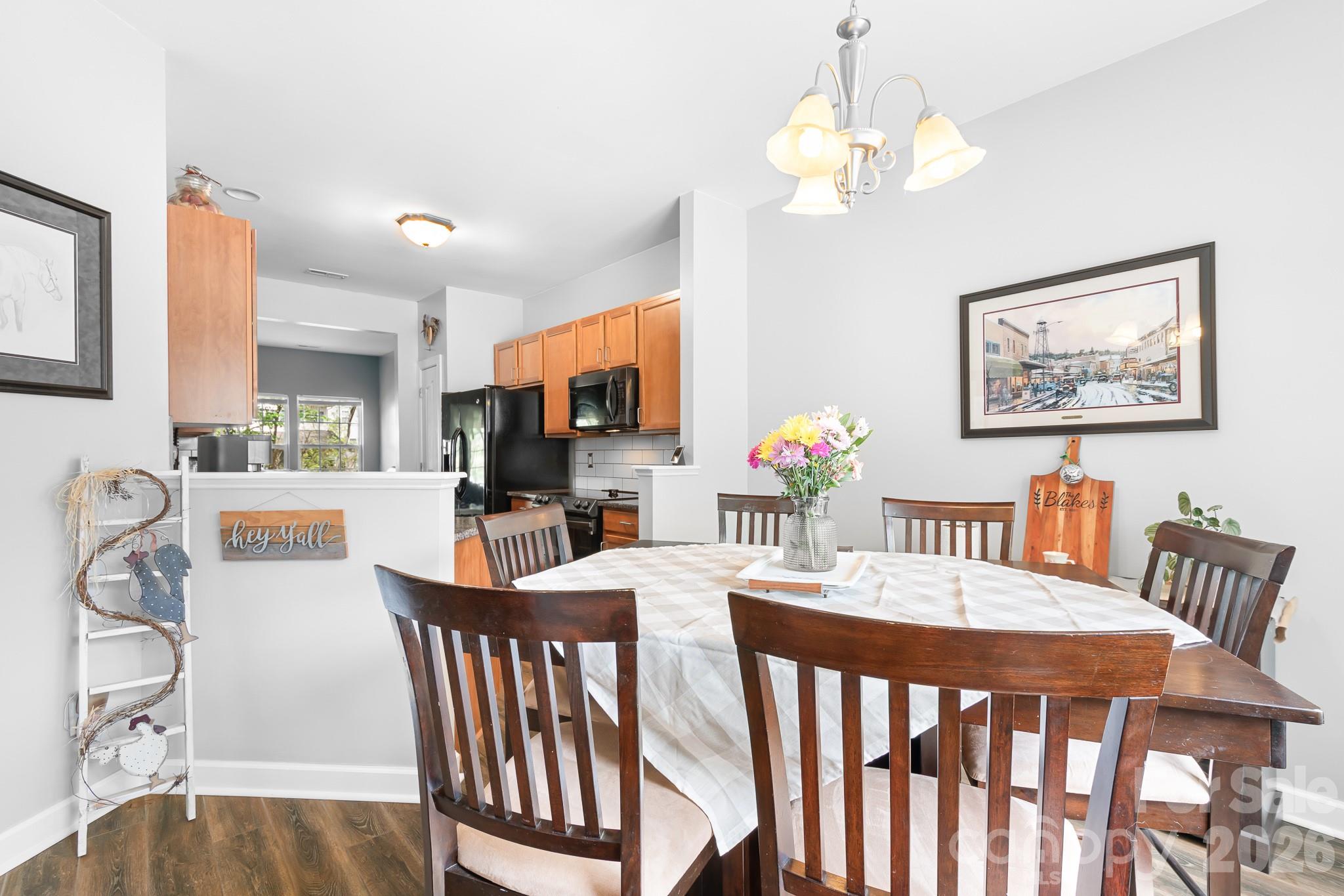 520 E Iredell Avenue — Mooresville