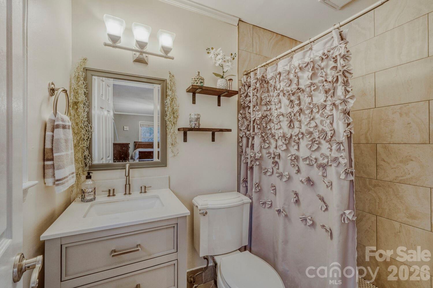 1315 Shady Bluff Drive — Charlotte