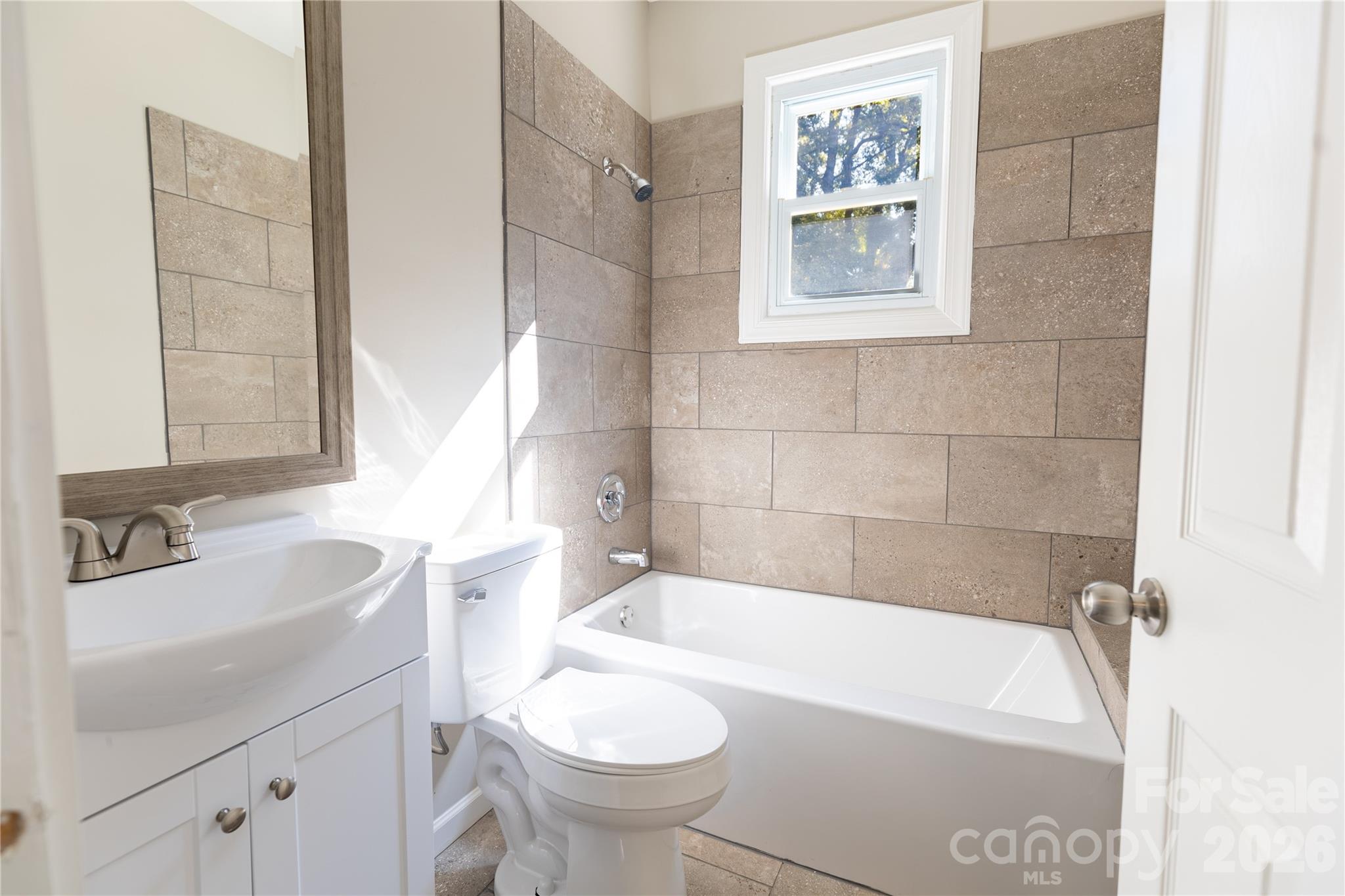2325 N Glenn Avenue — Winston Salem