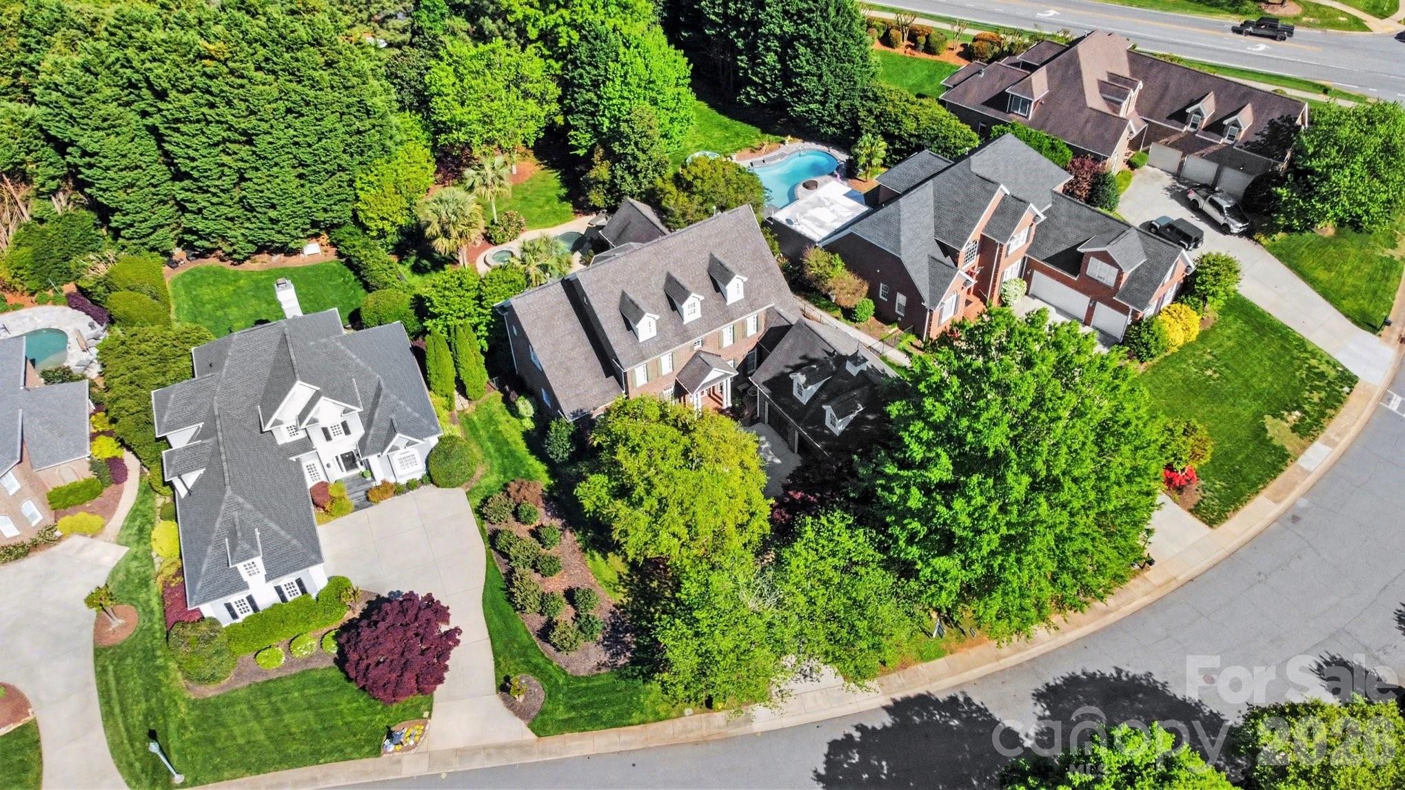 7609 Windaliere Drive — Cornelius