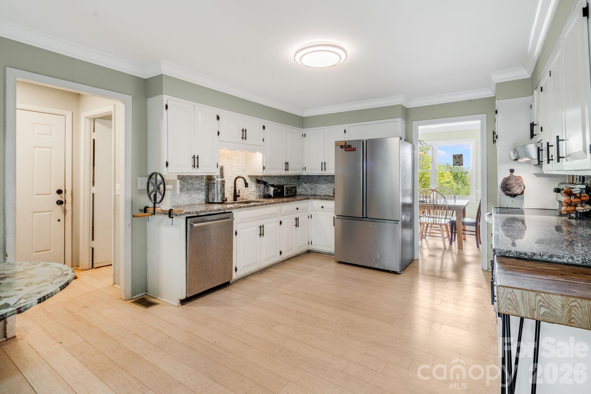 1737 Whitesides Road — Forest City
