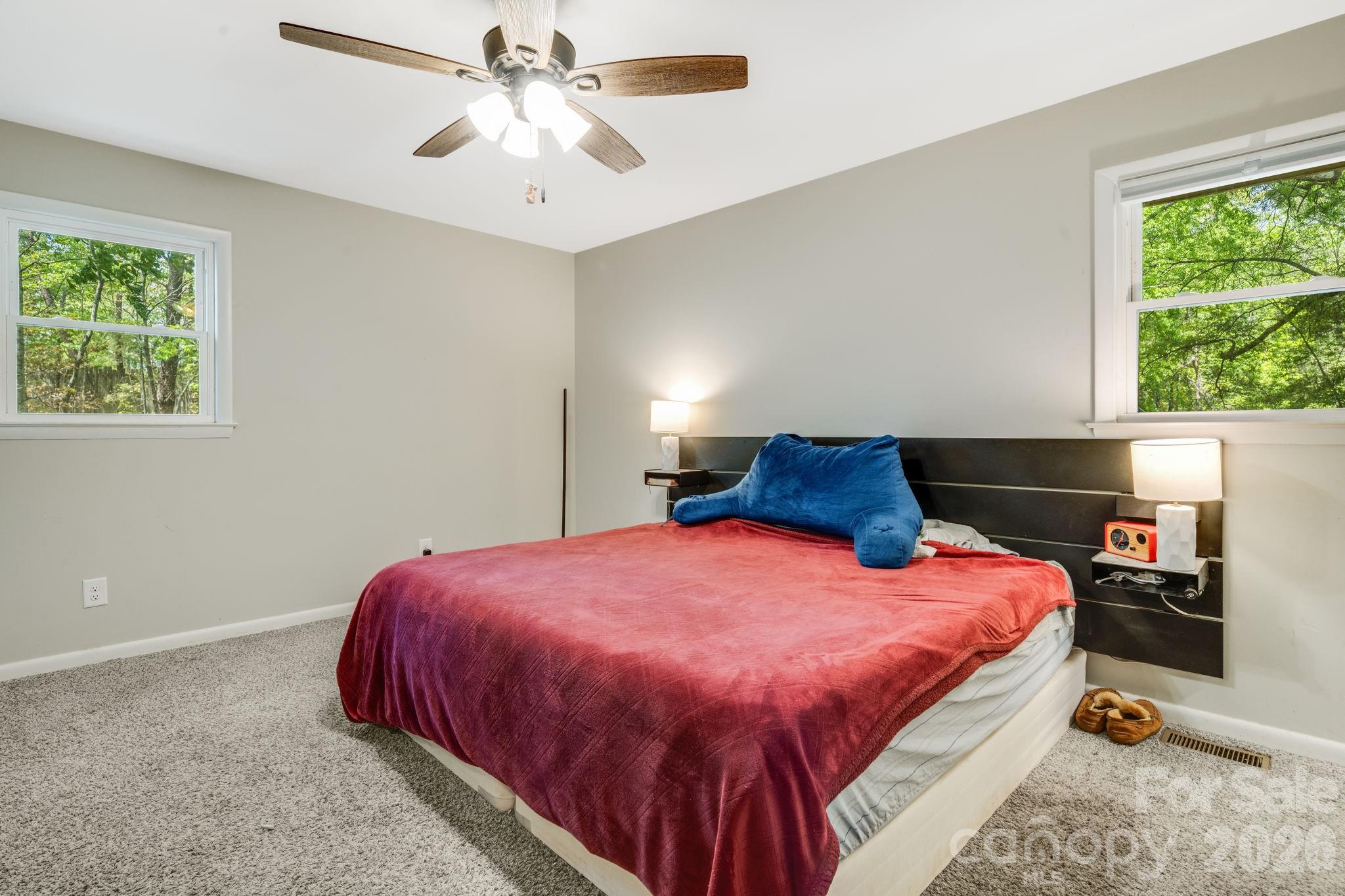 1737 Whitesides Road — Forest City