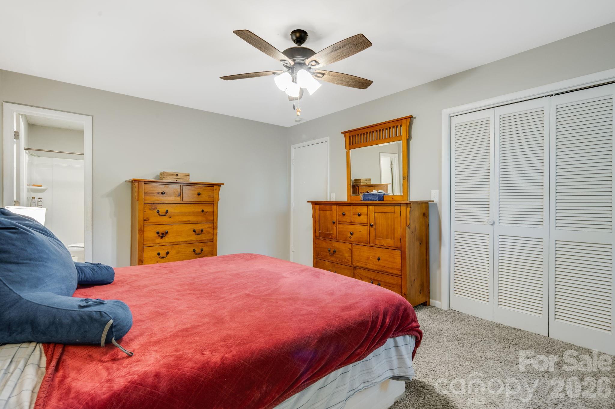 1737 Whitesides Road — Forest City