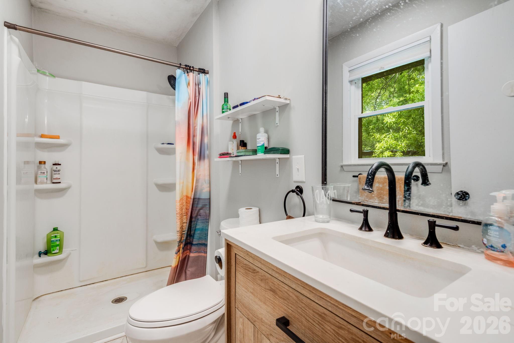 1737 Whitesides Road — Forest City