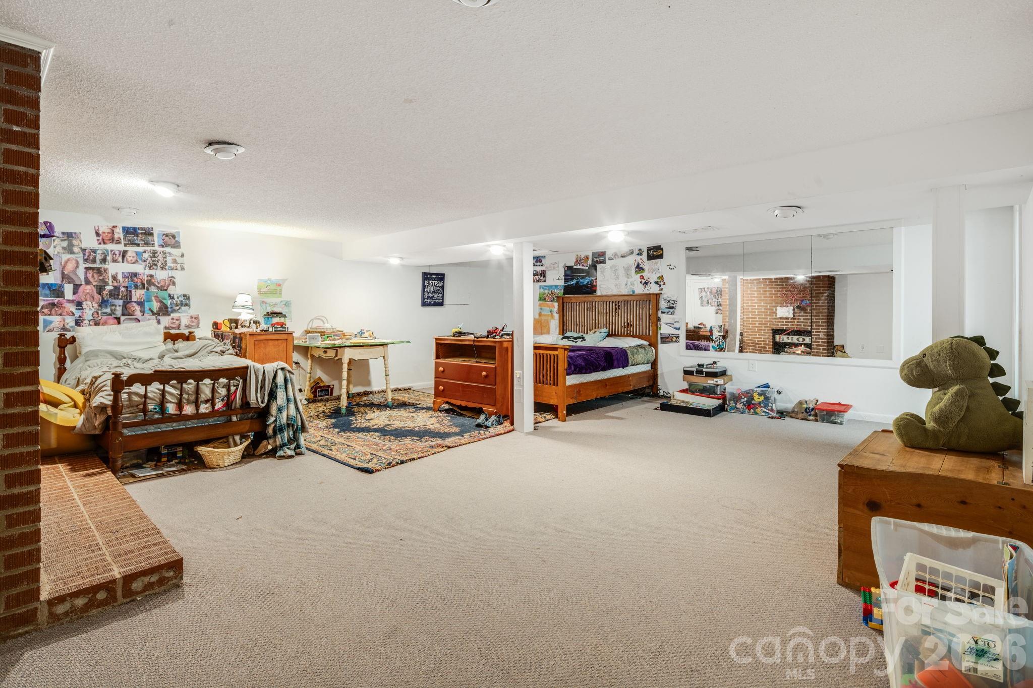1737 Whitesides Road — Forest City