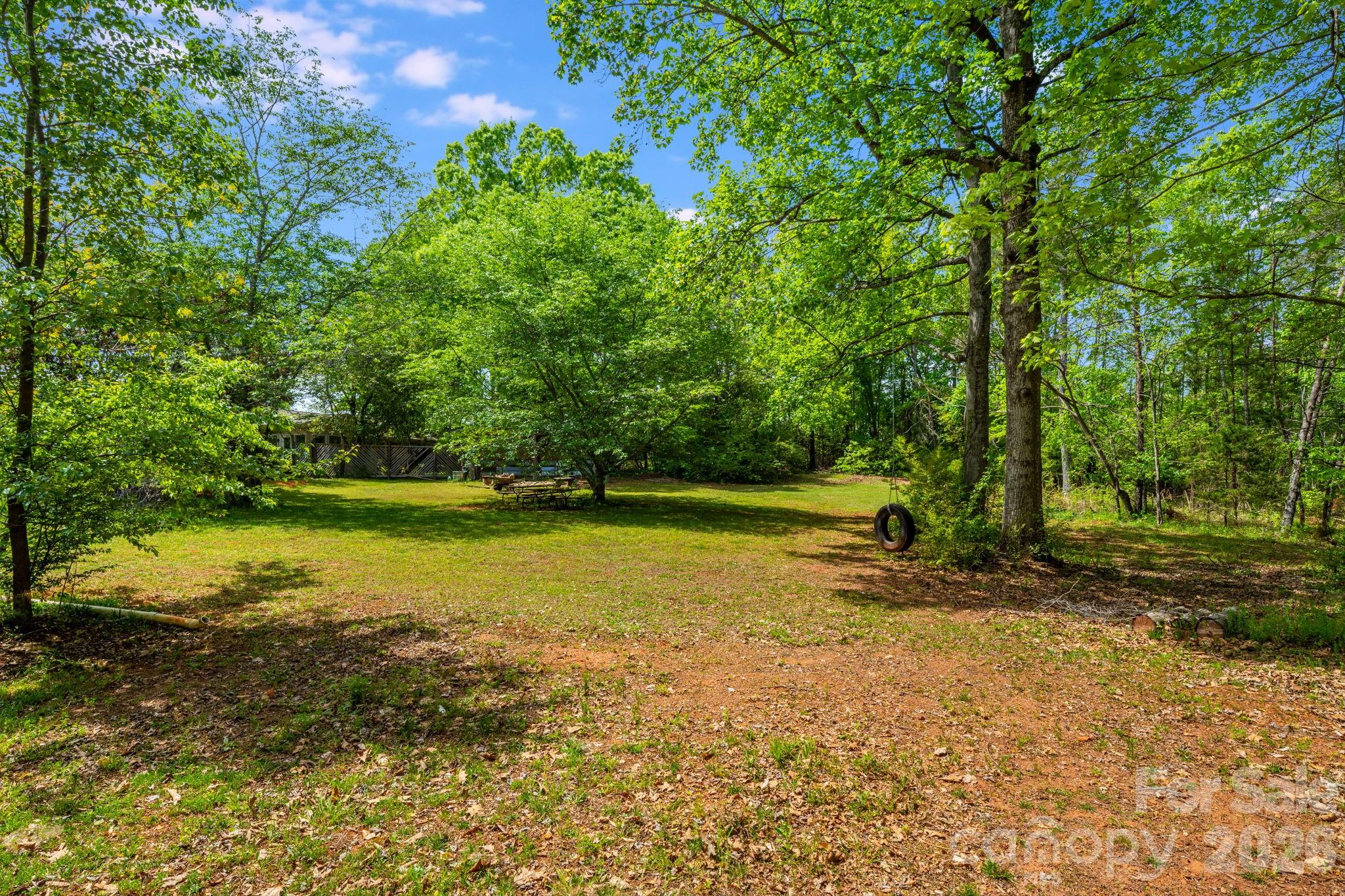 1737 Whitesides Road — Forest City