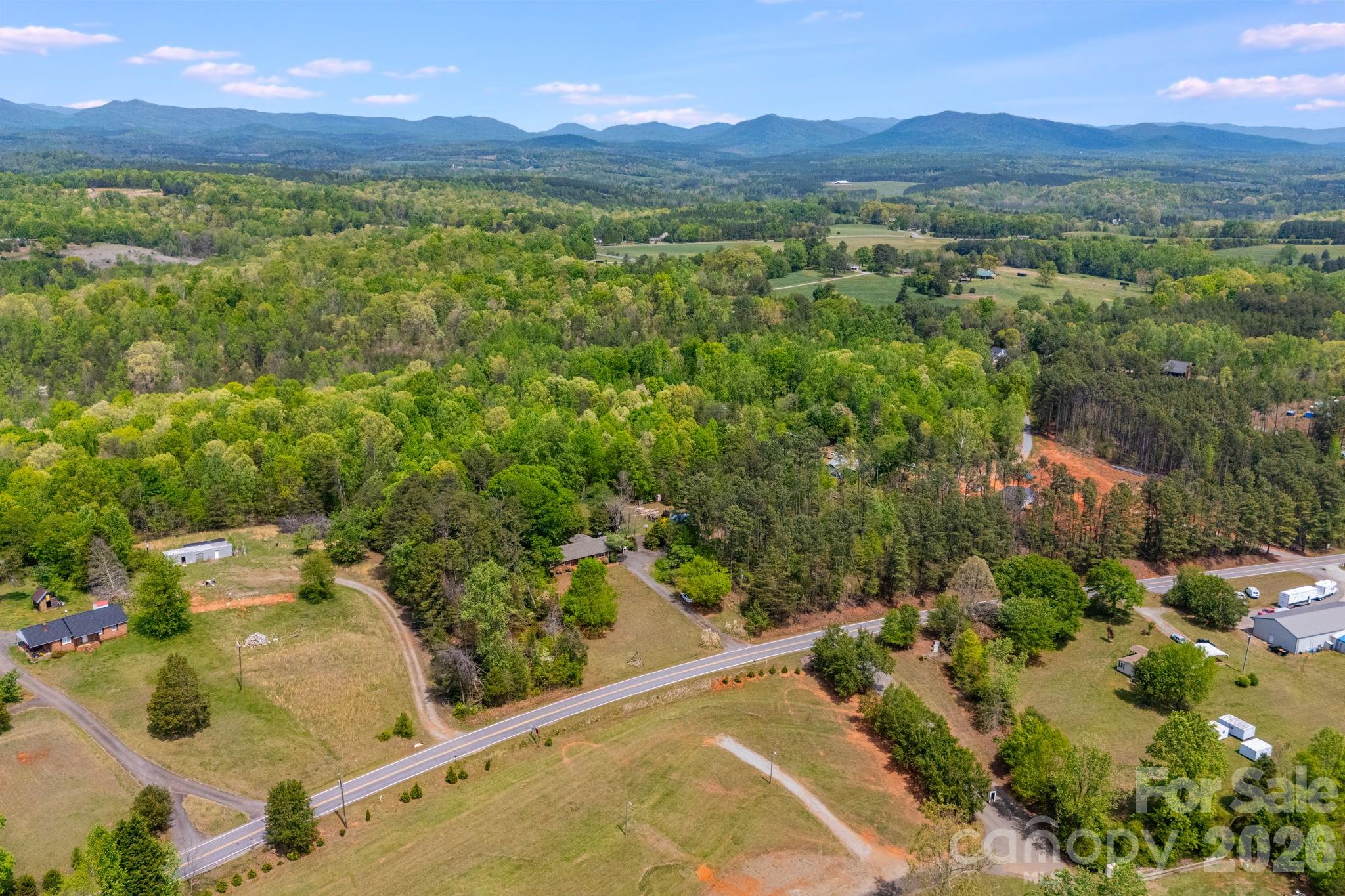1737 Whitesides Road — Forest City
