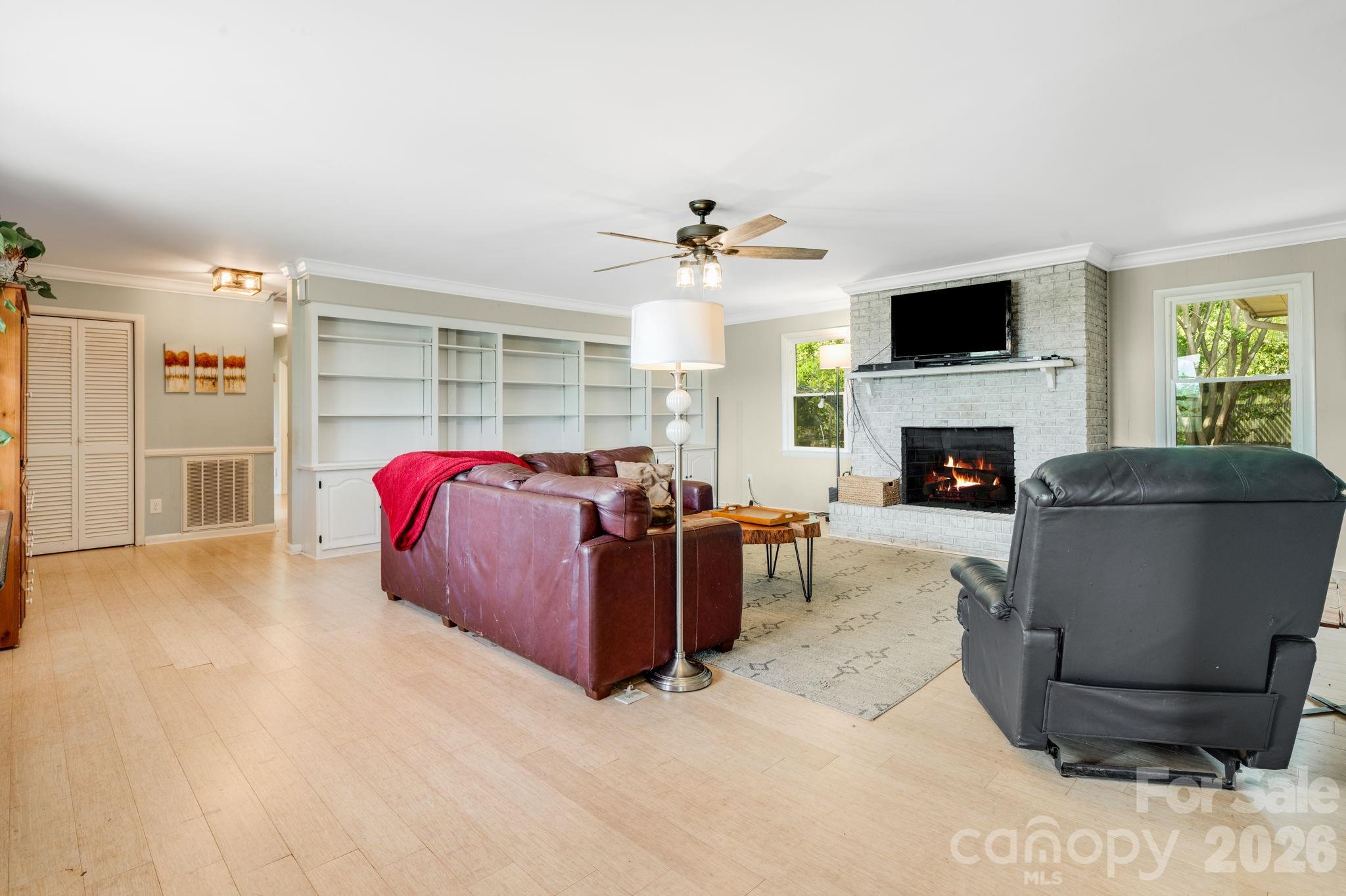1737 Whitesides Road — Forest City