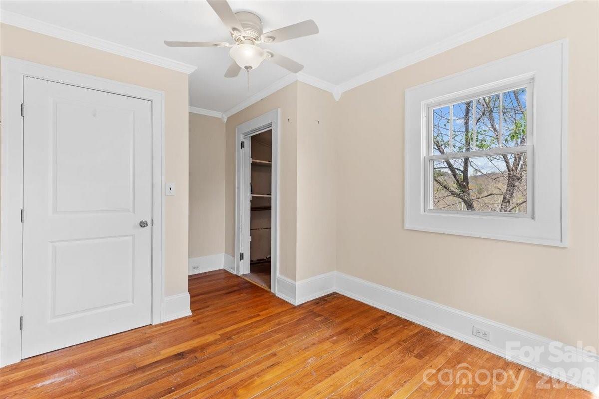 63 Washington Avenue — Asheville
