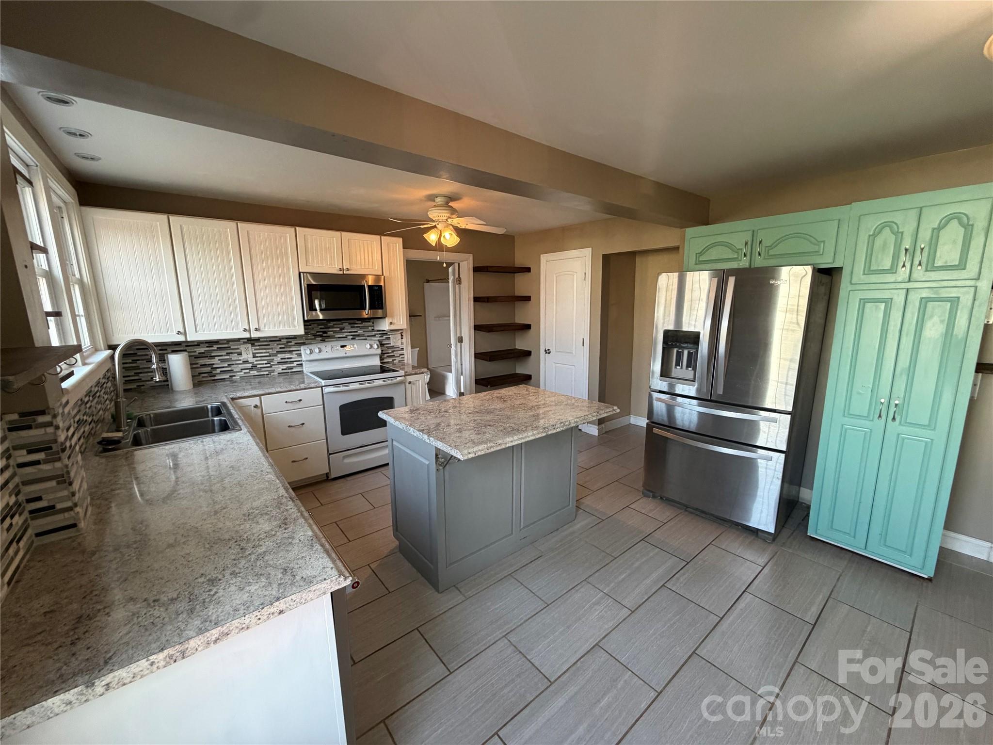 405 Jug Wilson Street — Morganton