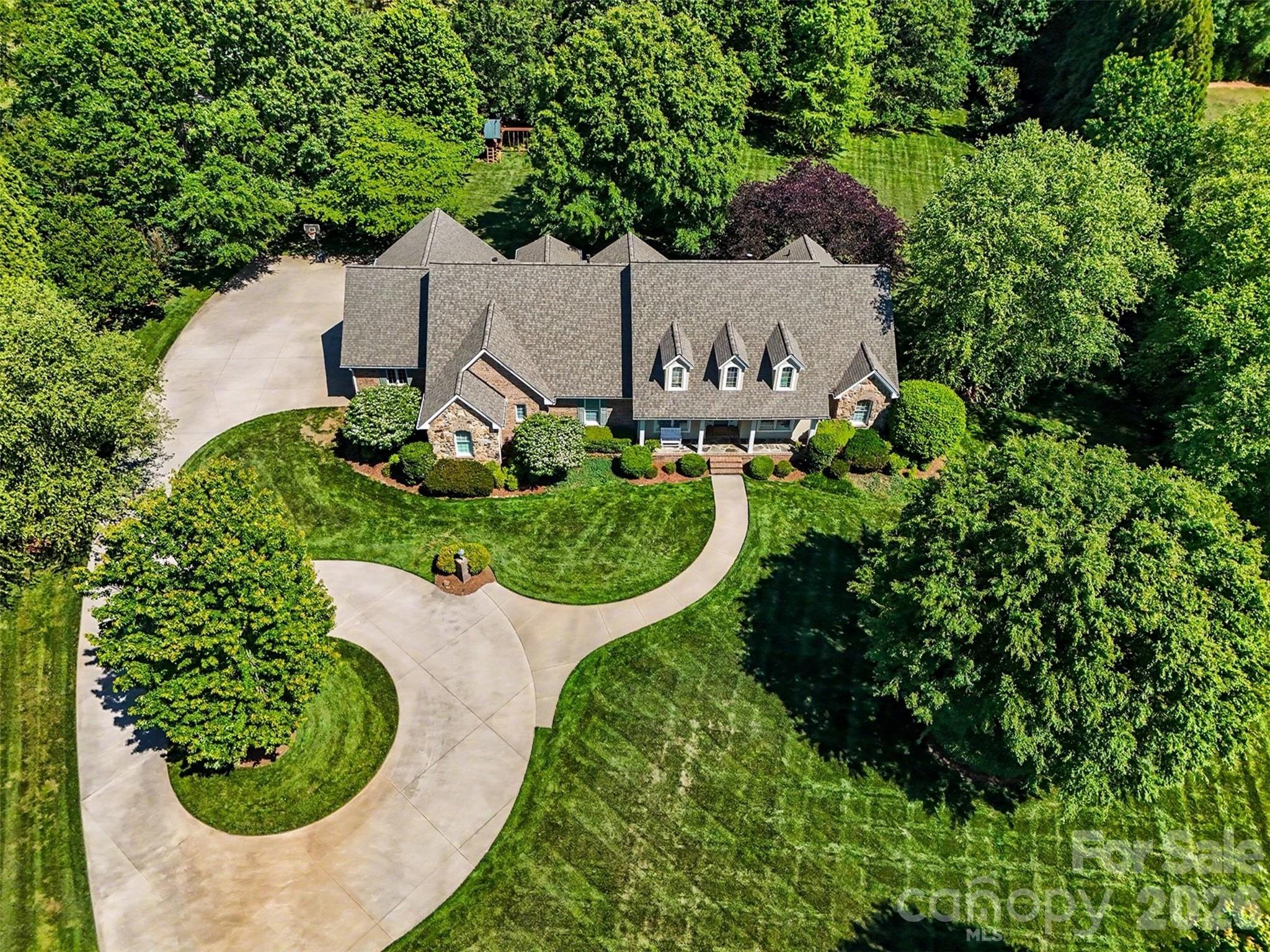 1422 Stone Gate Drive — Shelby