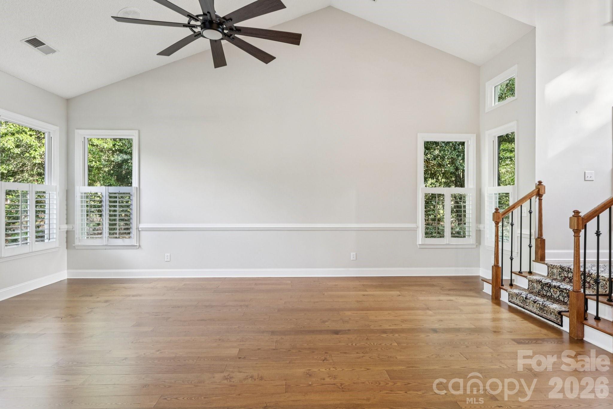 206 Millingport Lane — New London