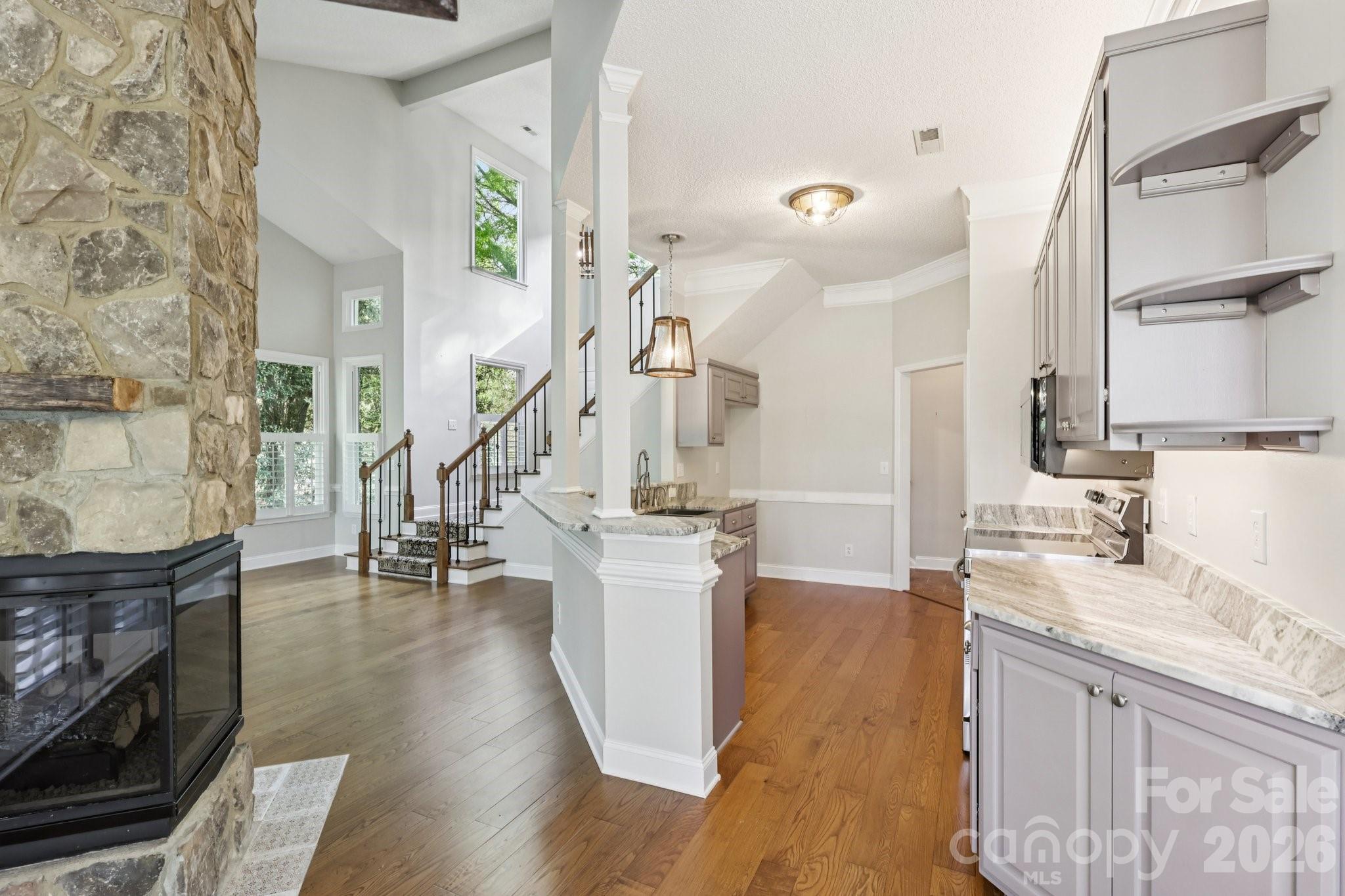 206 Millingport Lane — New London