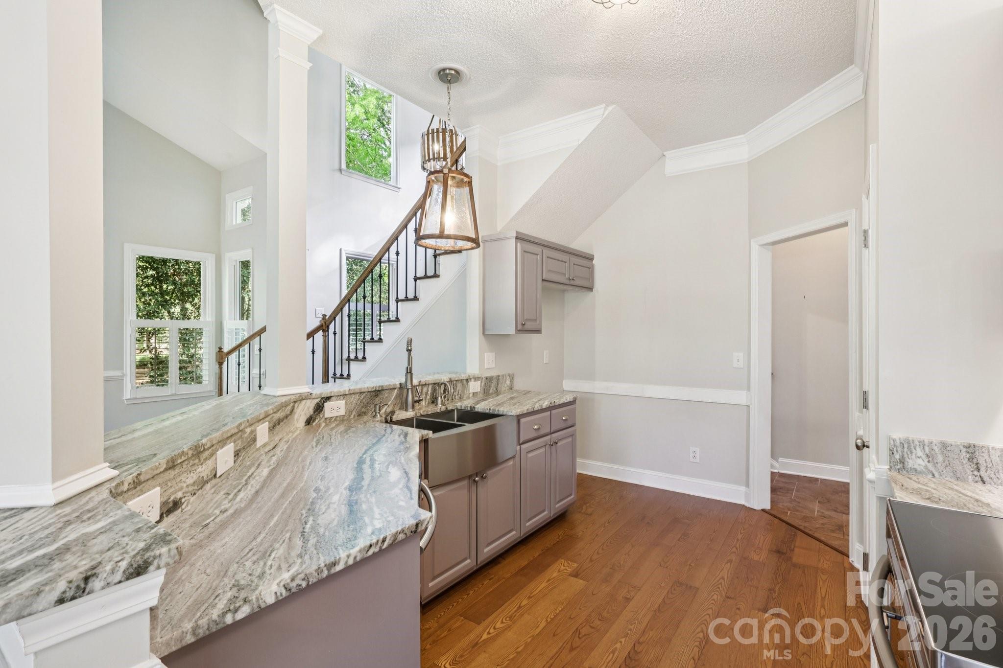 206 Millingport Lane — New London