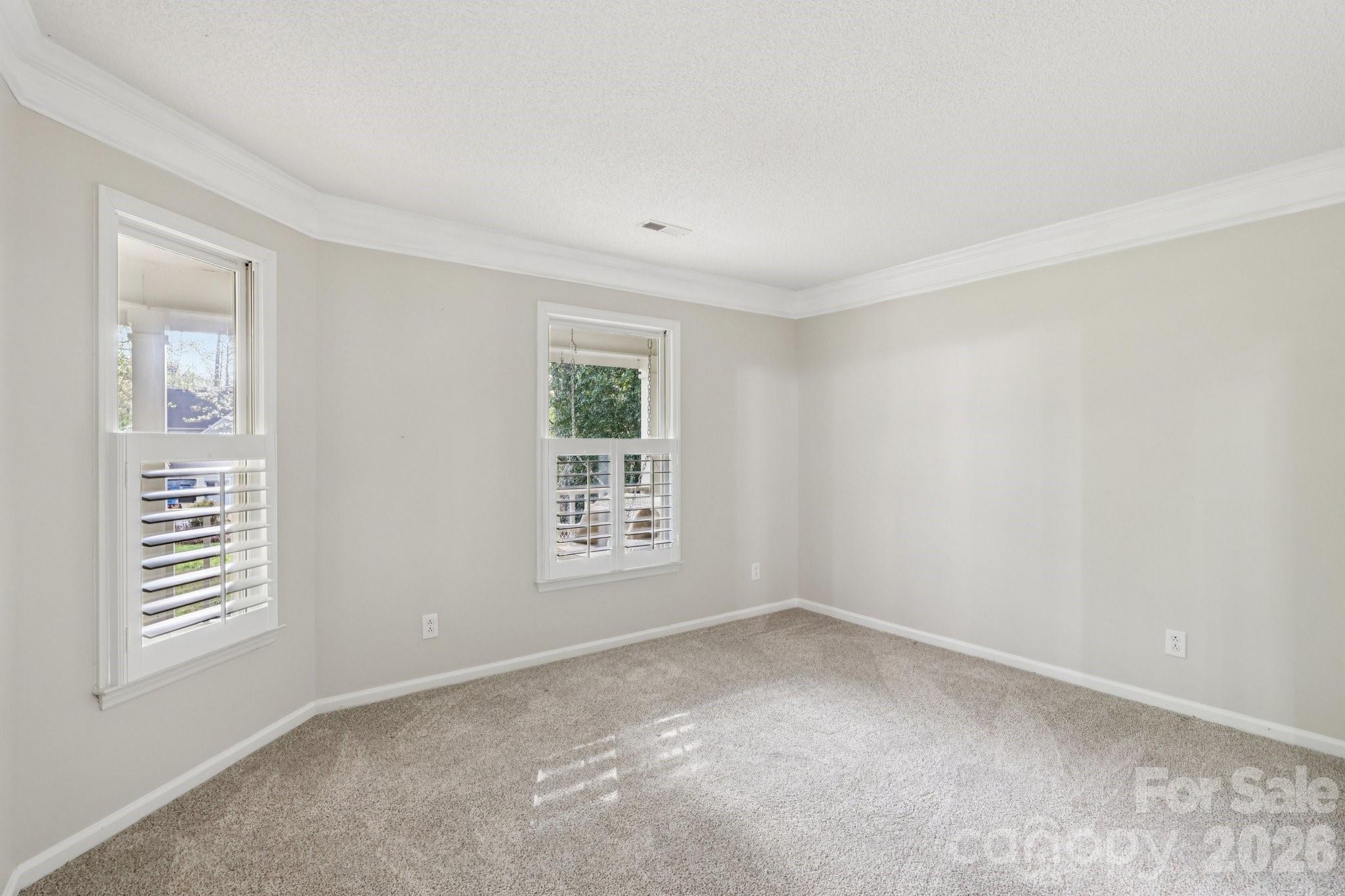 206 Millingport Lane — New London