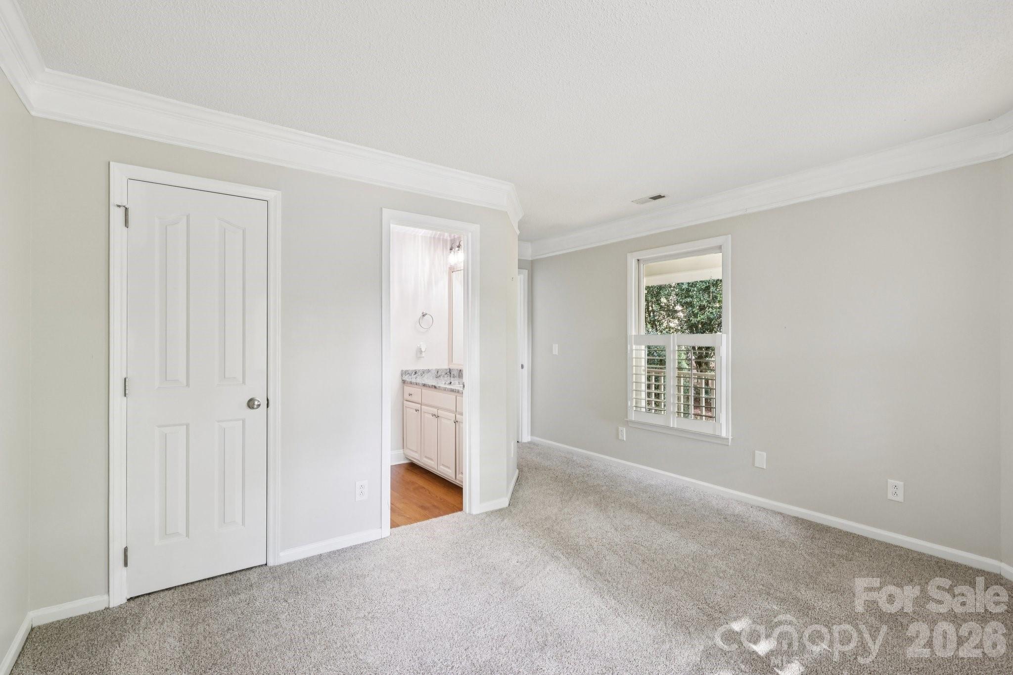 206 Millingport Lane — New London