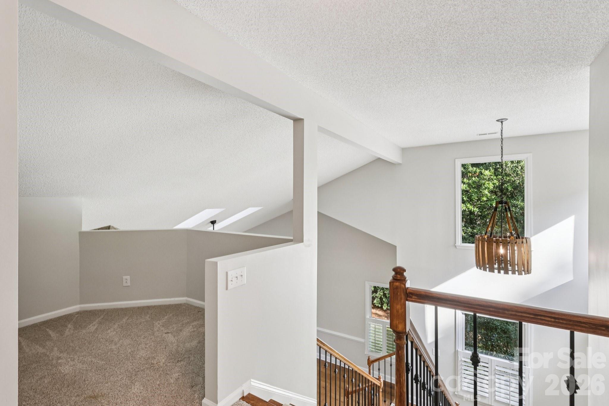 206 Millingport Lane — New London