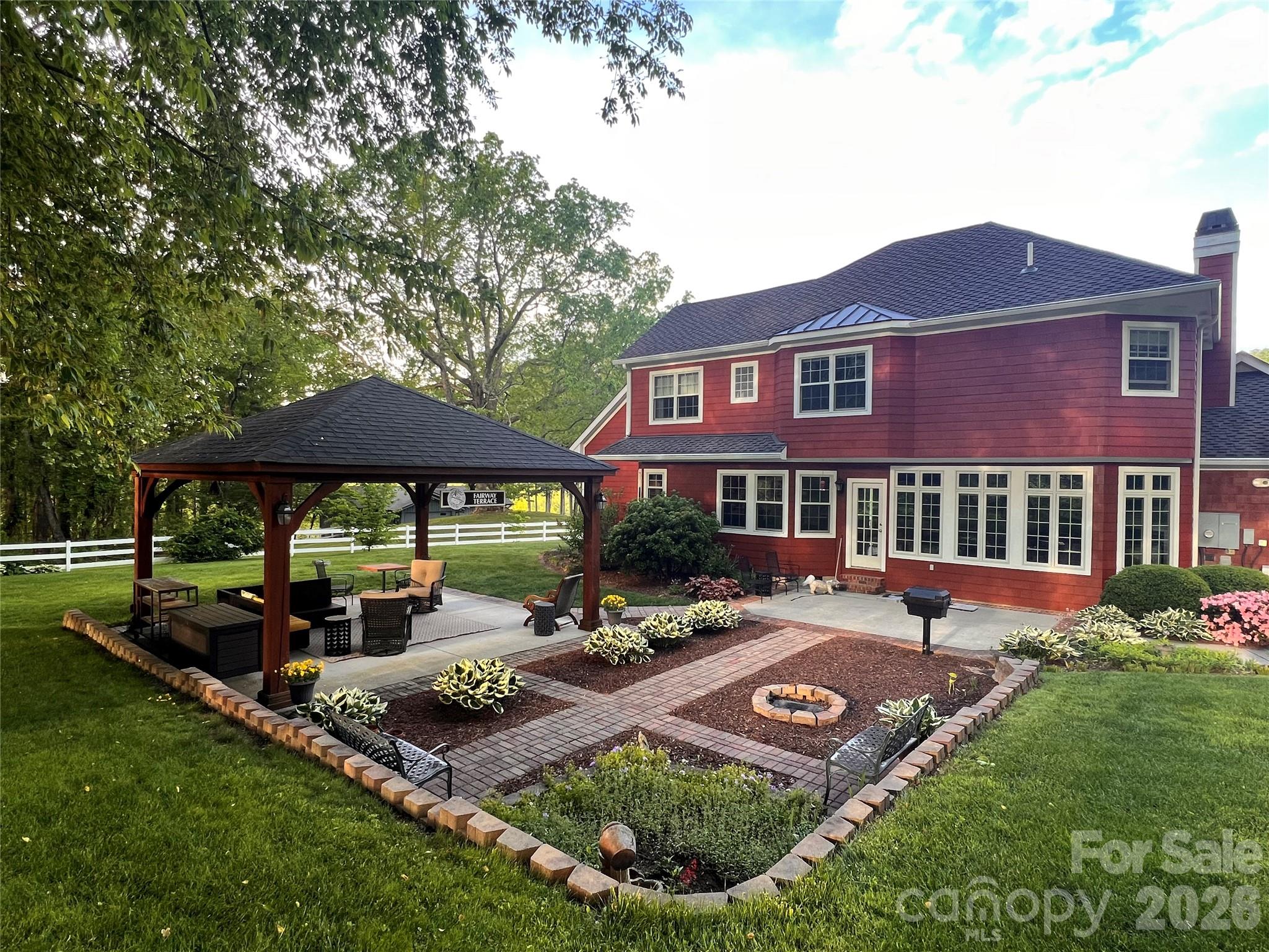 223 Fairway Terrace — Canton