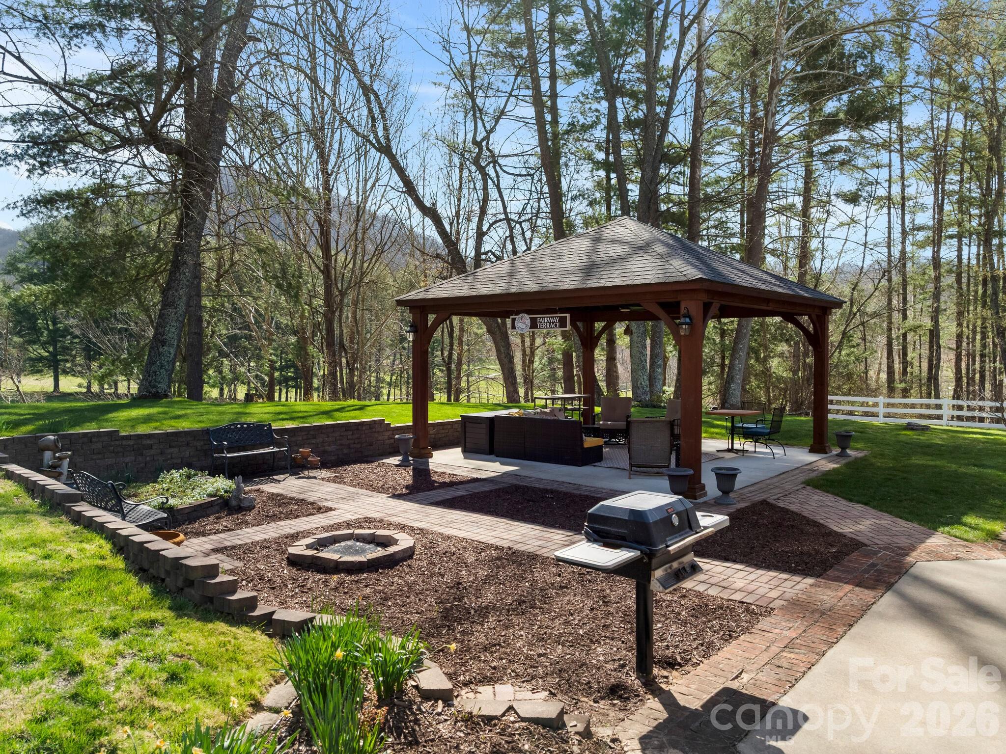 223 Fairway Terrace — Canton