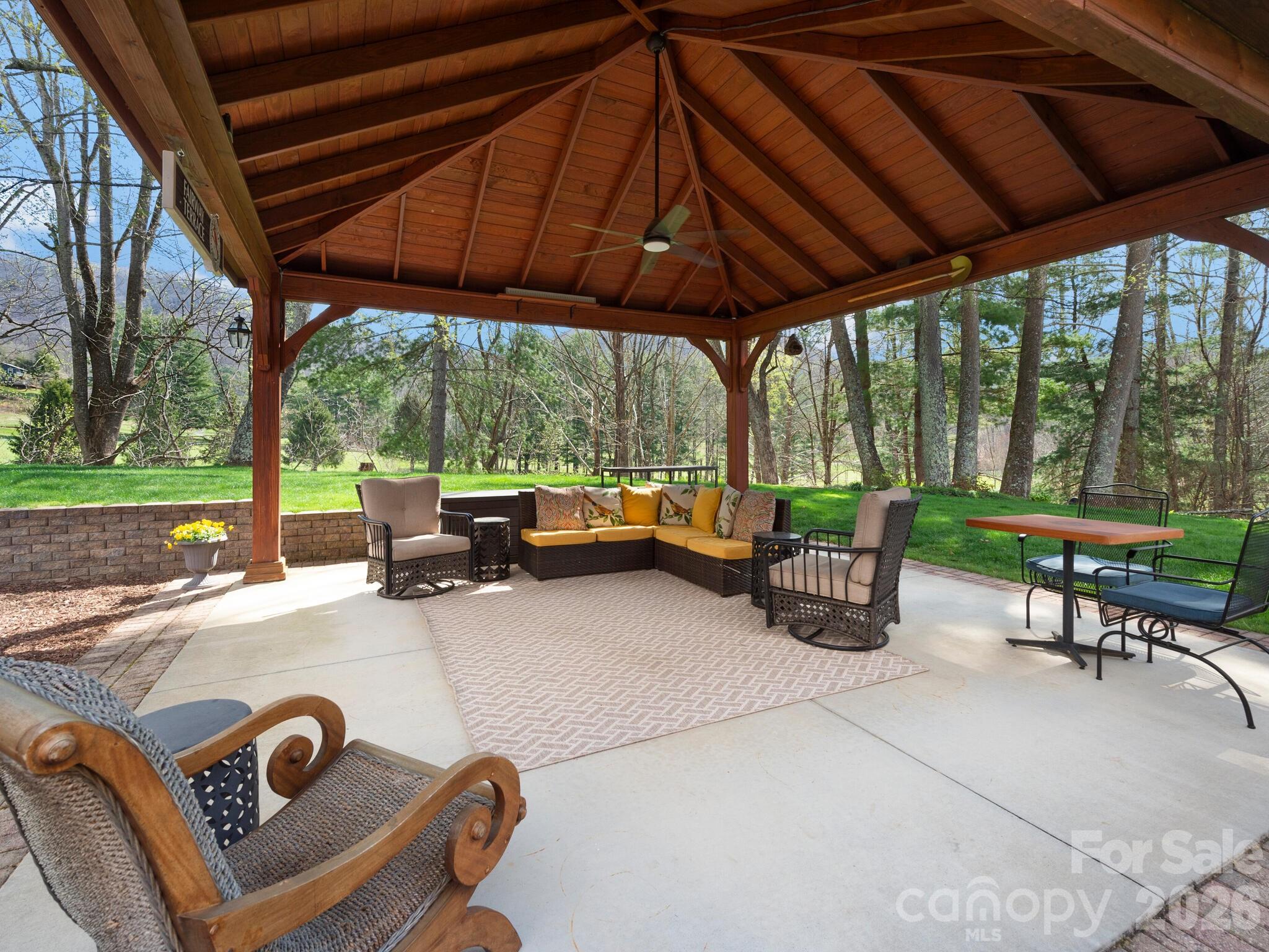 223 Fairway Terrace — Canton