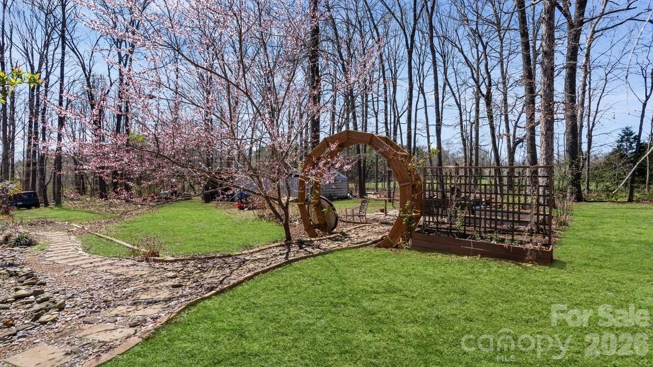 145 White Rock Farm Lane — Statesville